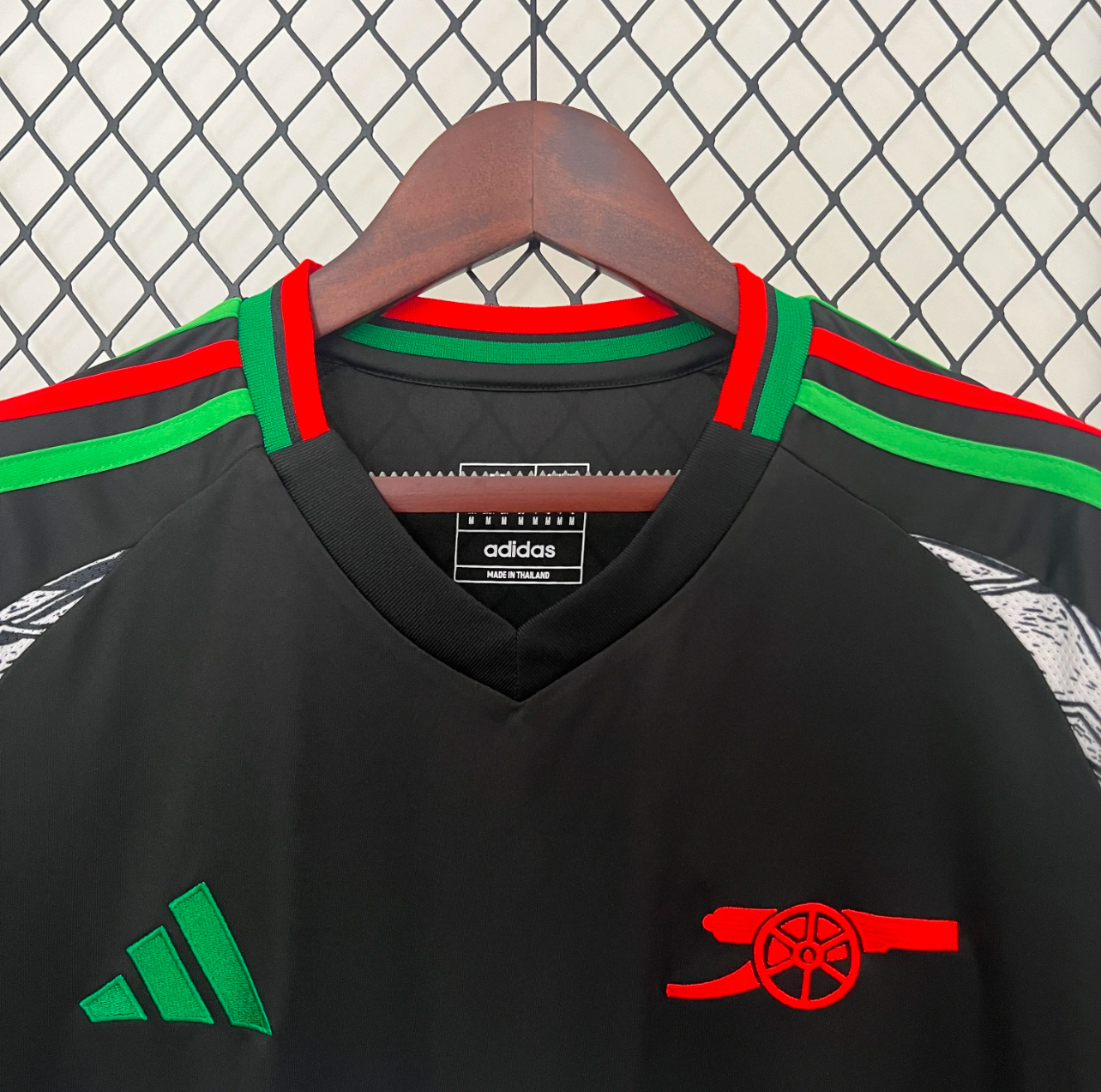 2024/25 Arsenal Away Shirt - Black/Red/Green/White
