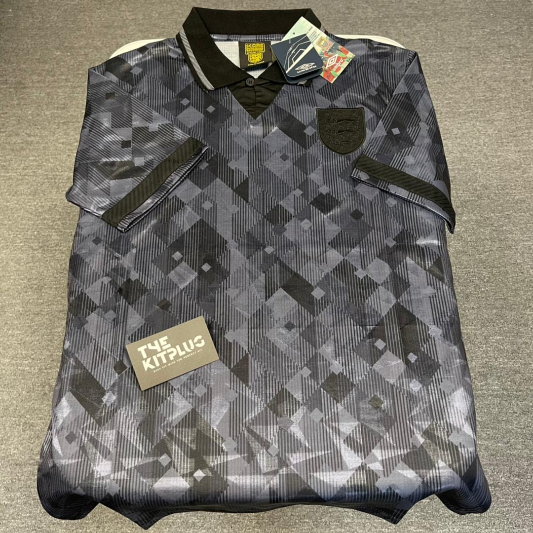 Score Draw Retro England 1990 Black-Out Shirt - Black/Grey