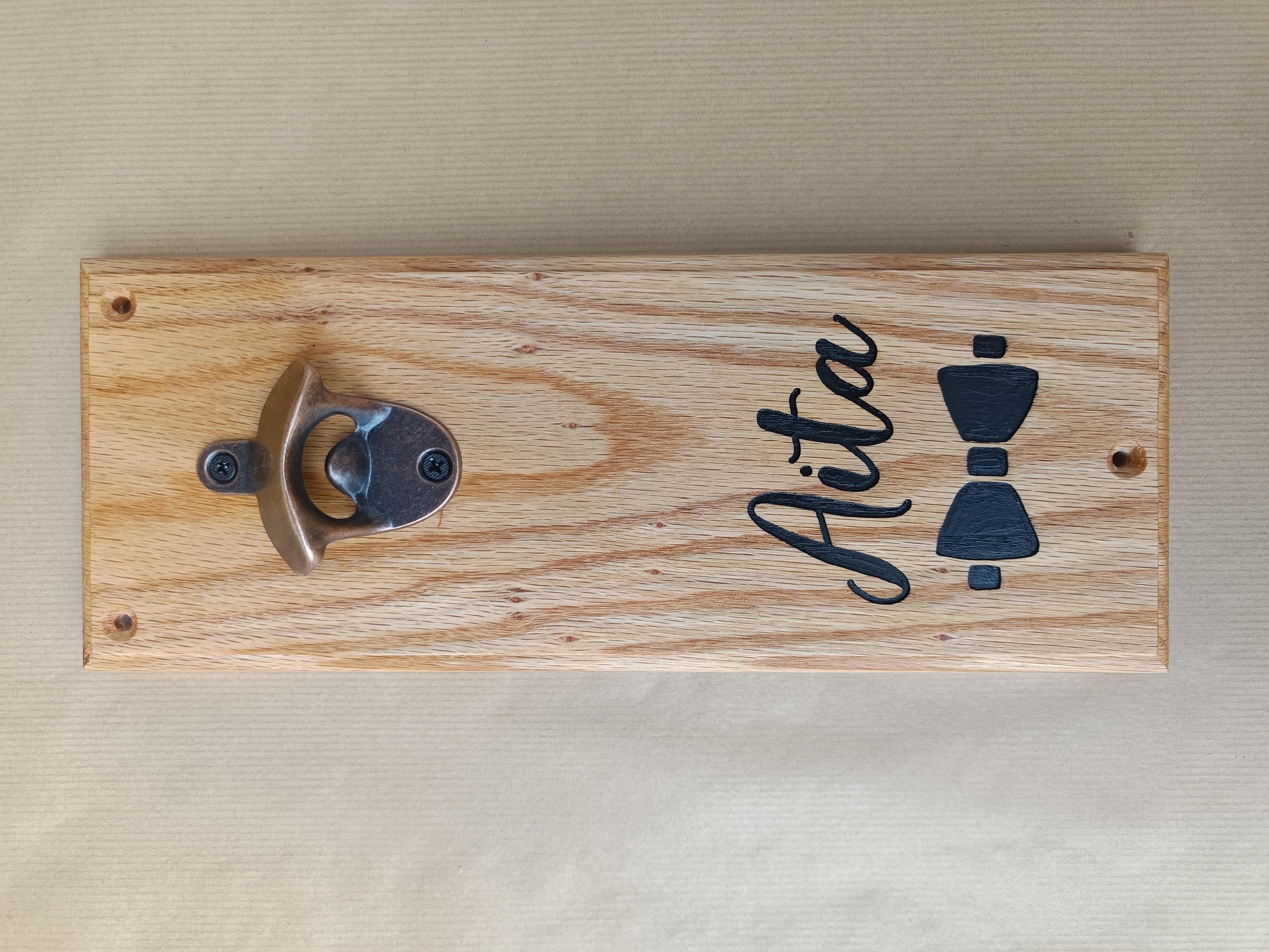 Décapsuleur mural "Aita Noeud-pap"