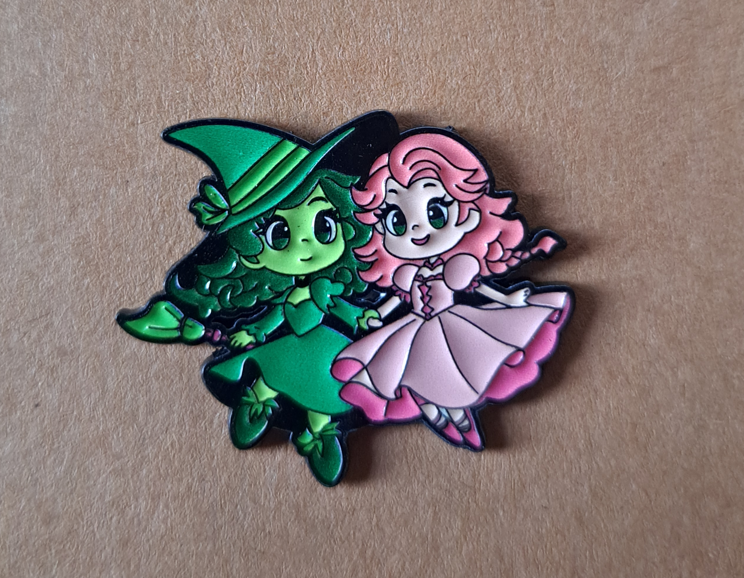 Elphaba & Glinda Pin