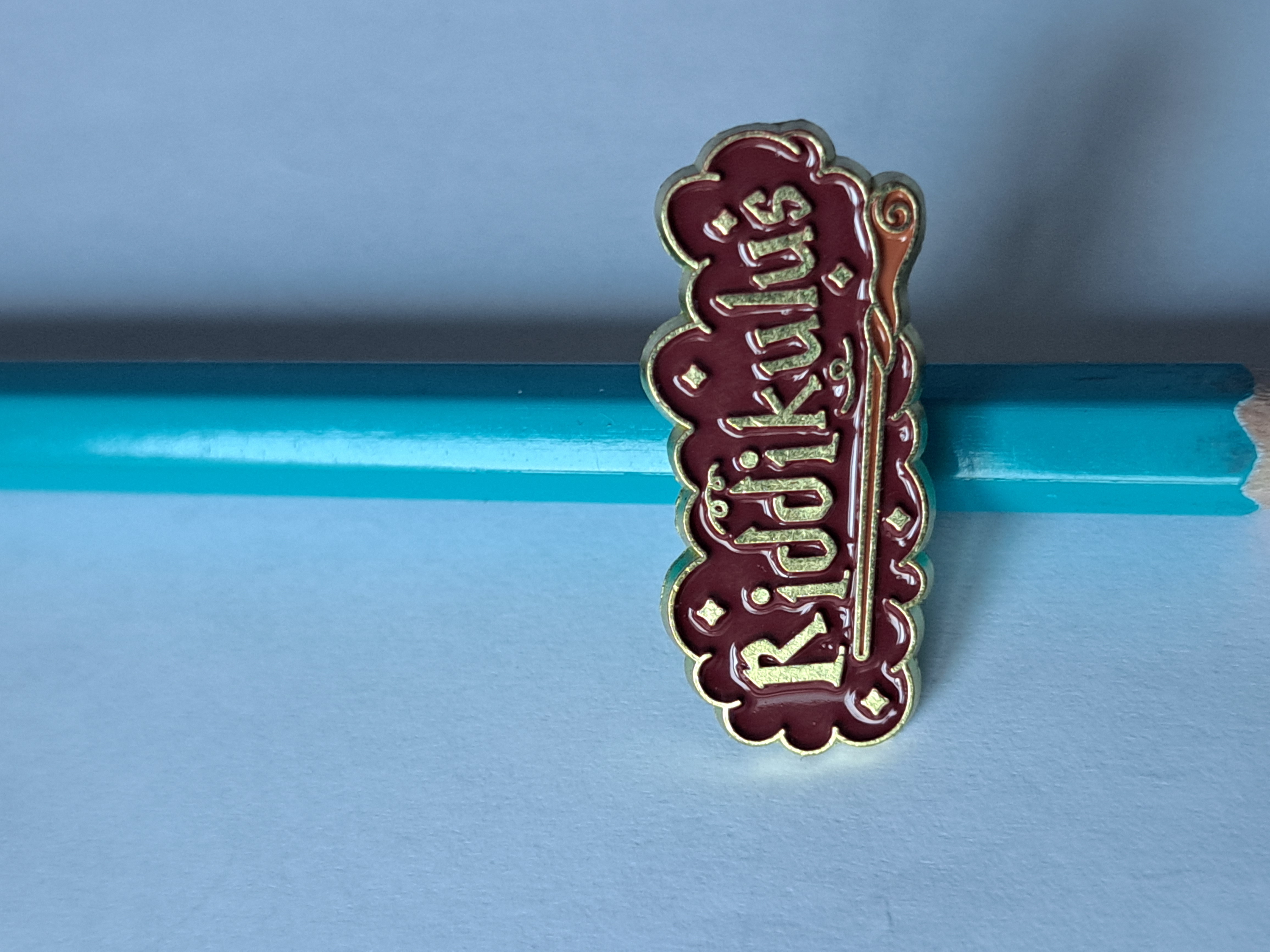Ridikulus Pin
