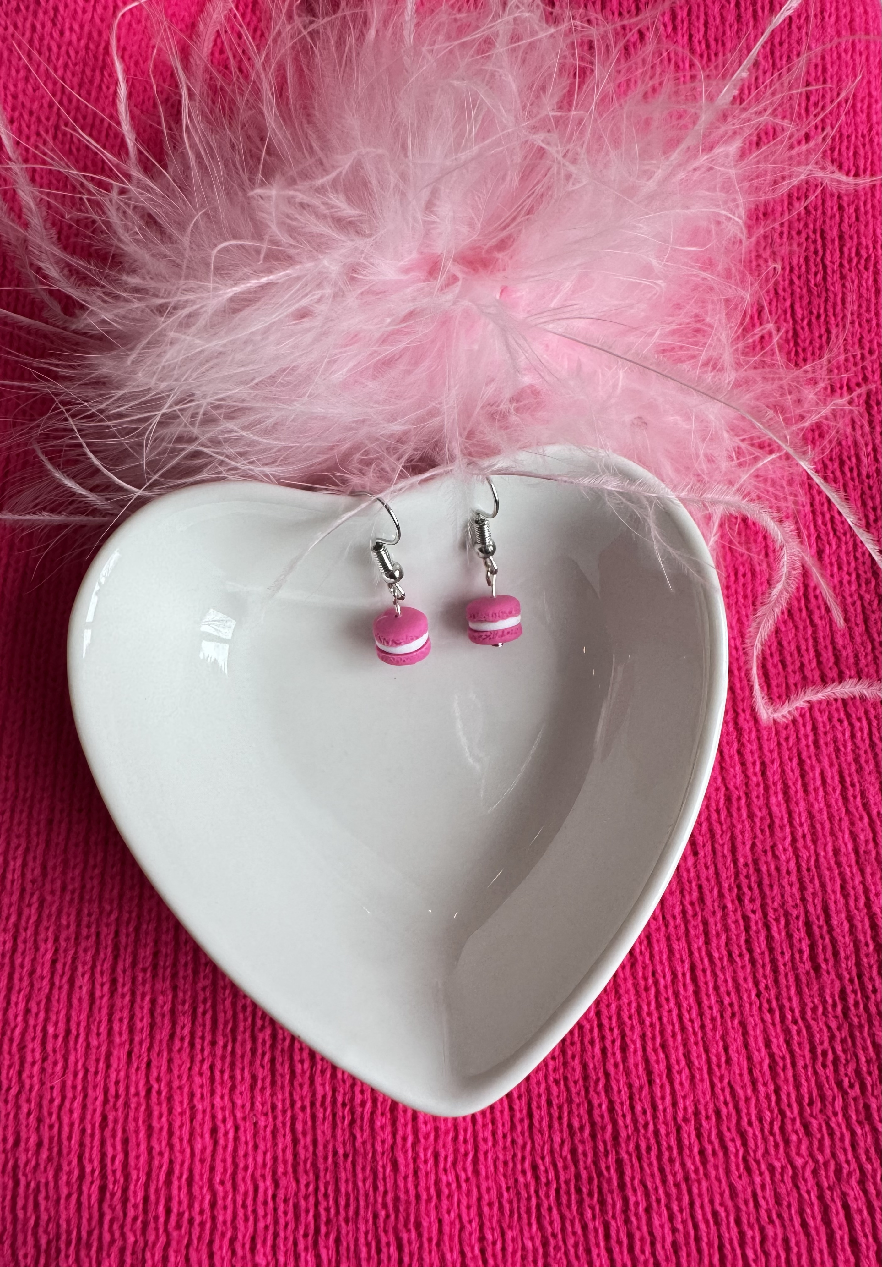 Mini Macaron Vibrant Pink