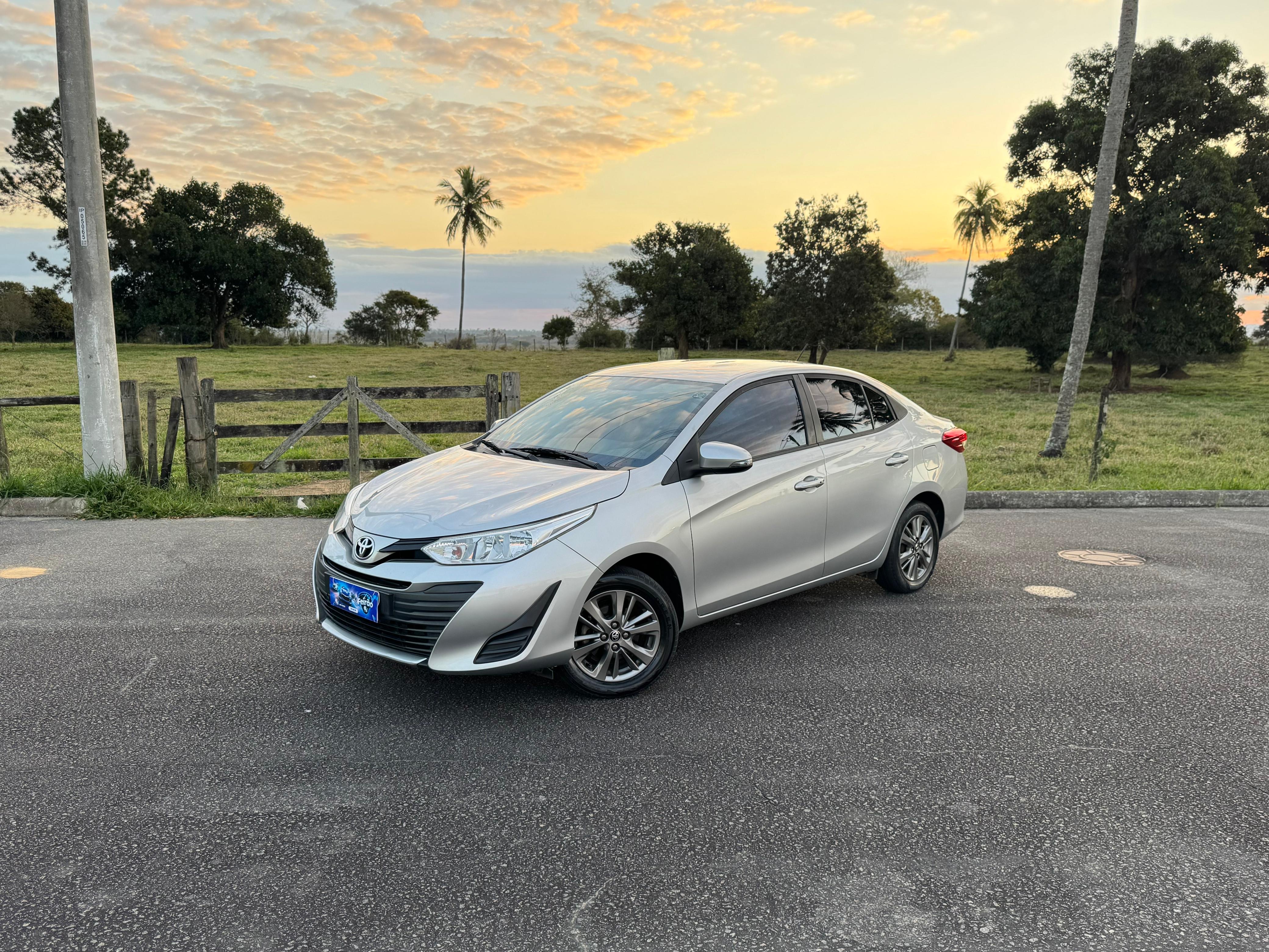 Yaris Sedan XLS 