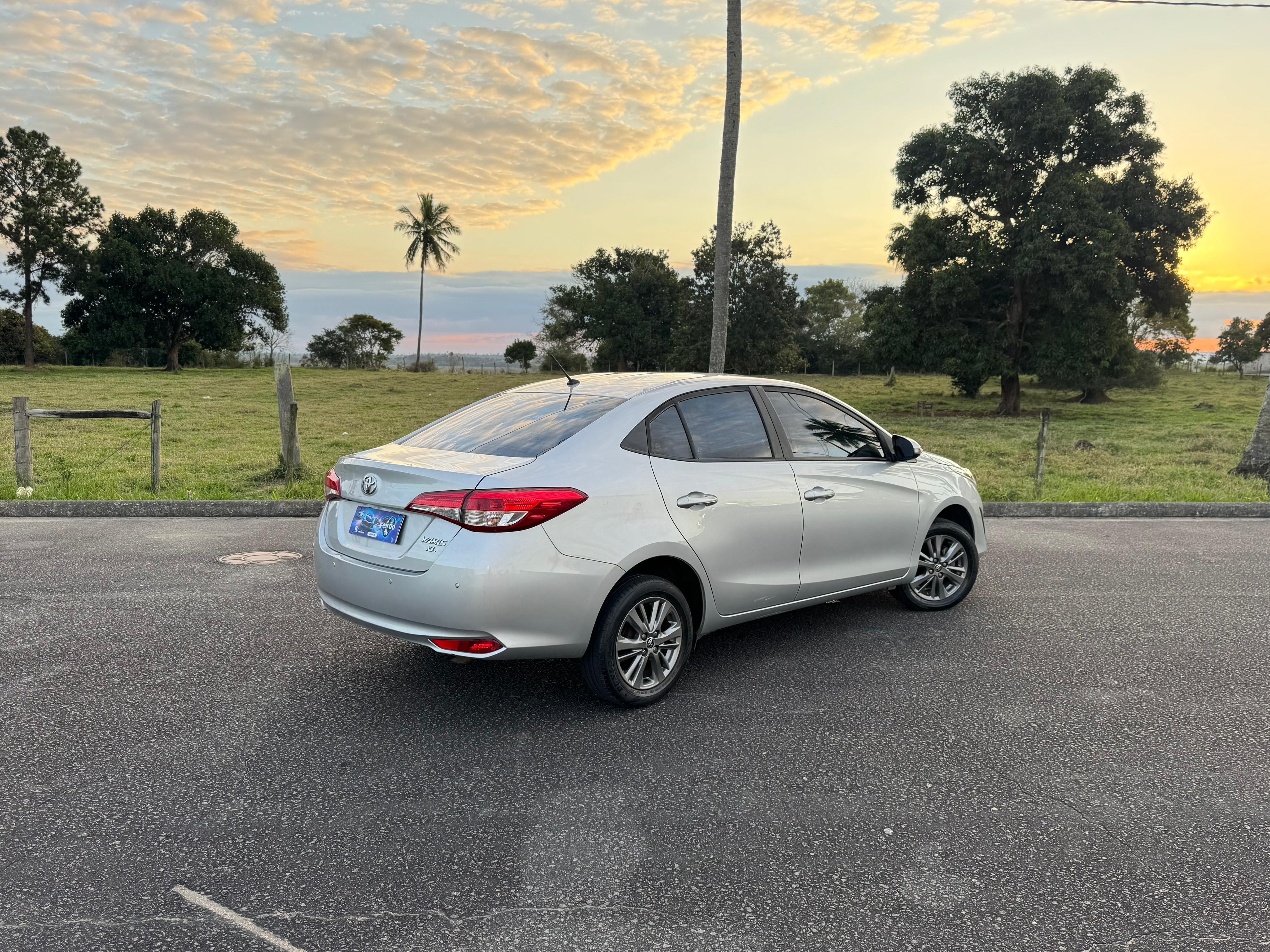 Yaris Sedan XLS 