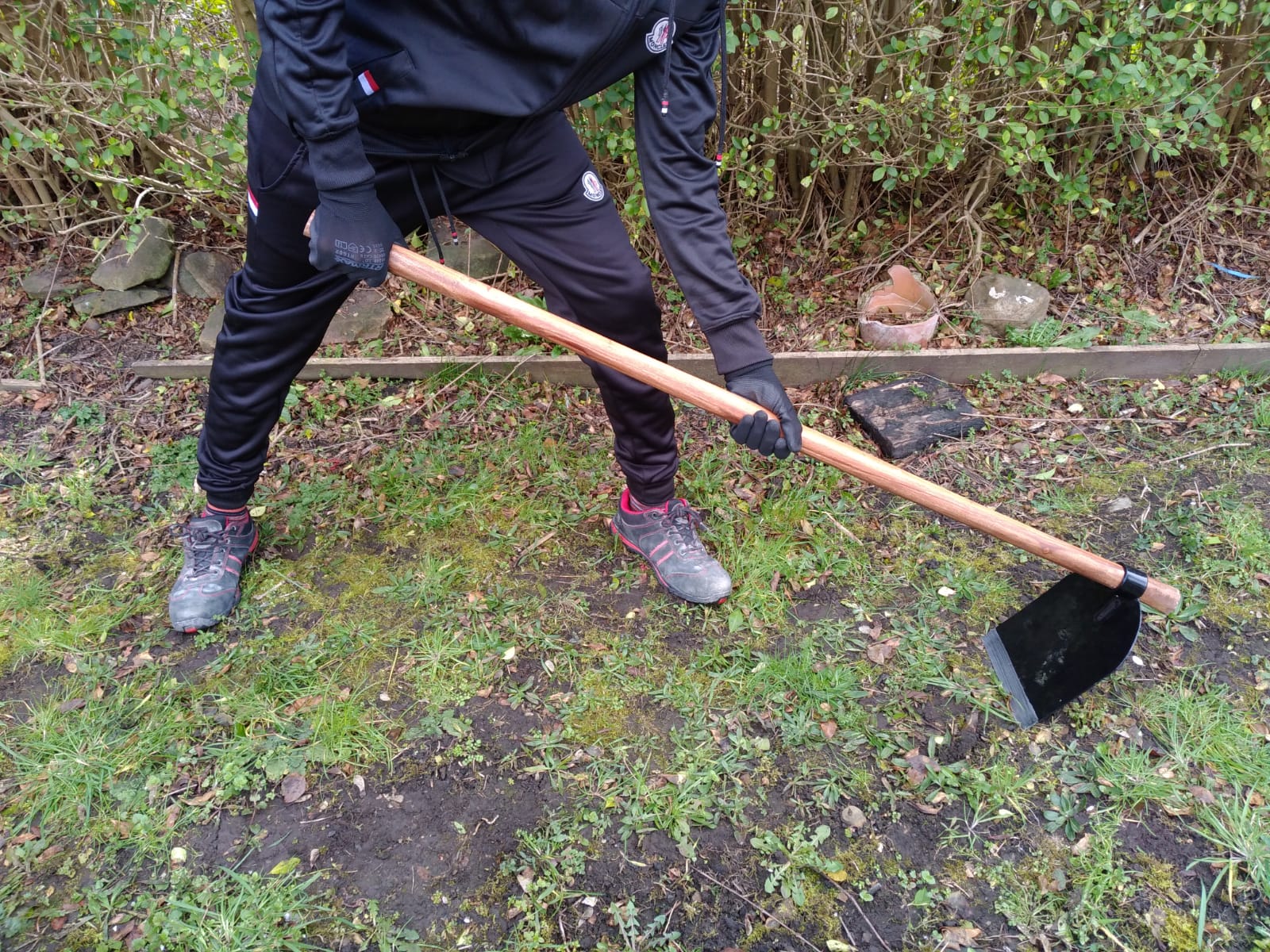 Garden Digging Hoe Tool Full Size  with Wooden Handle - 90cm