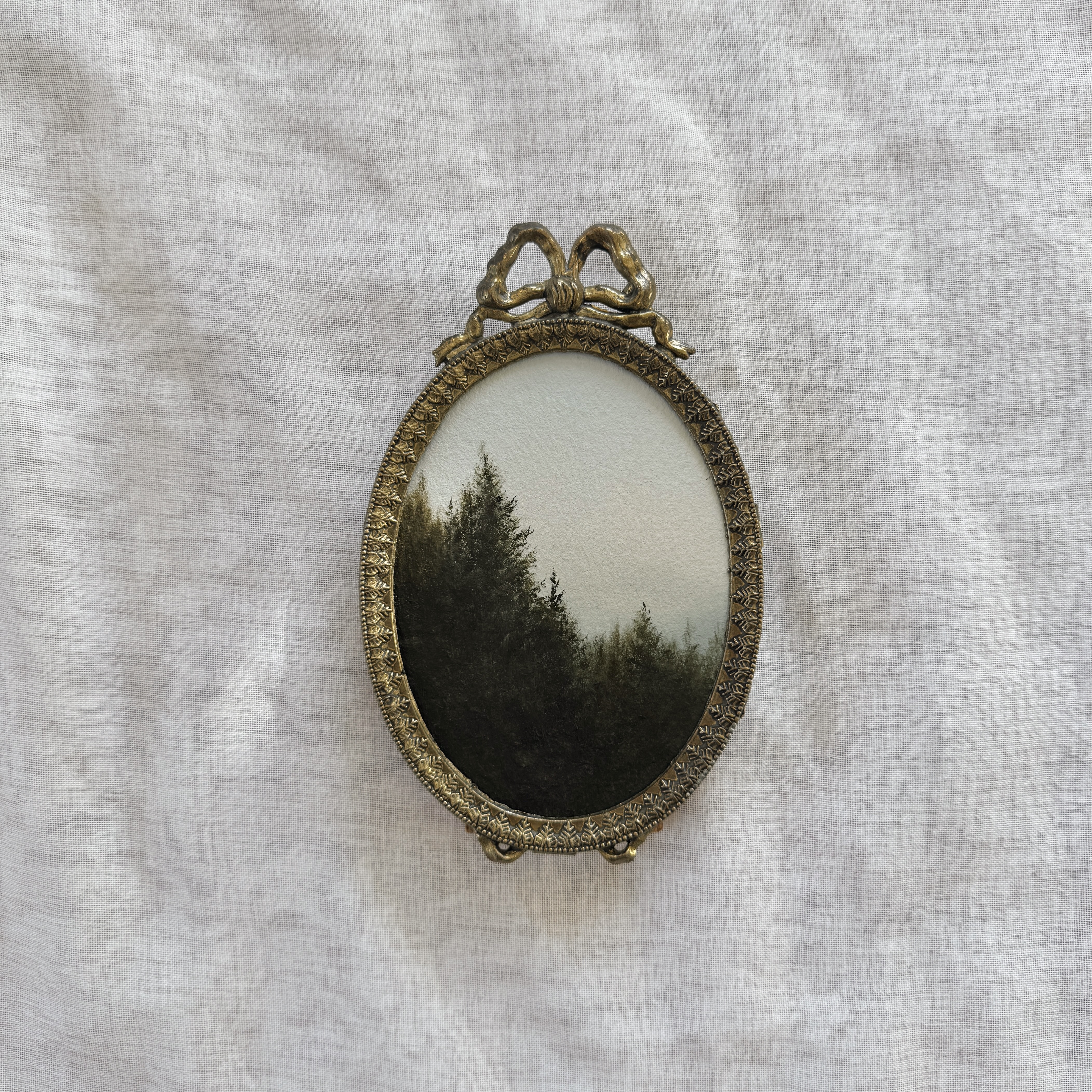 Familiar silhouettes 