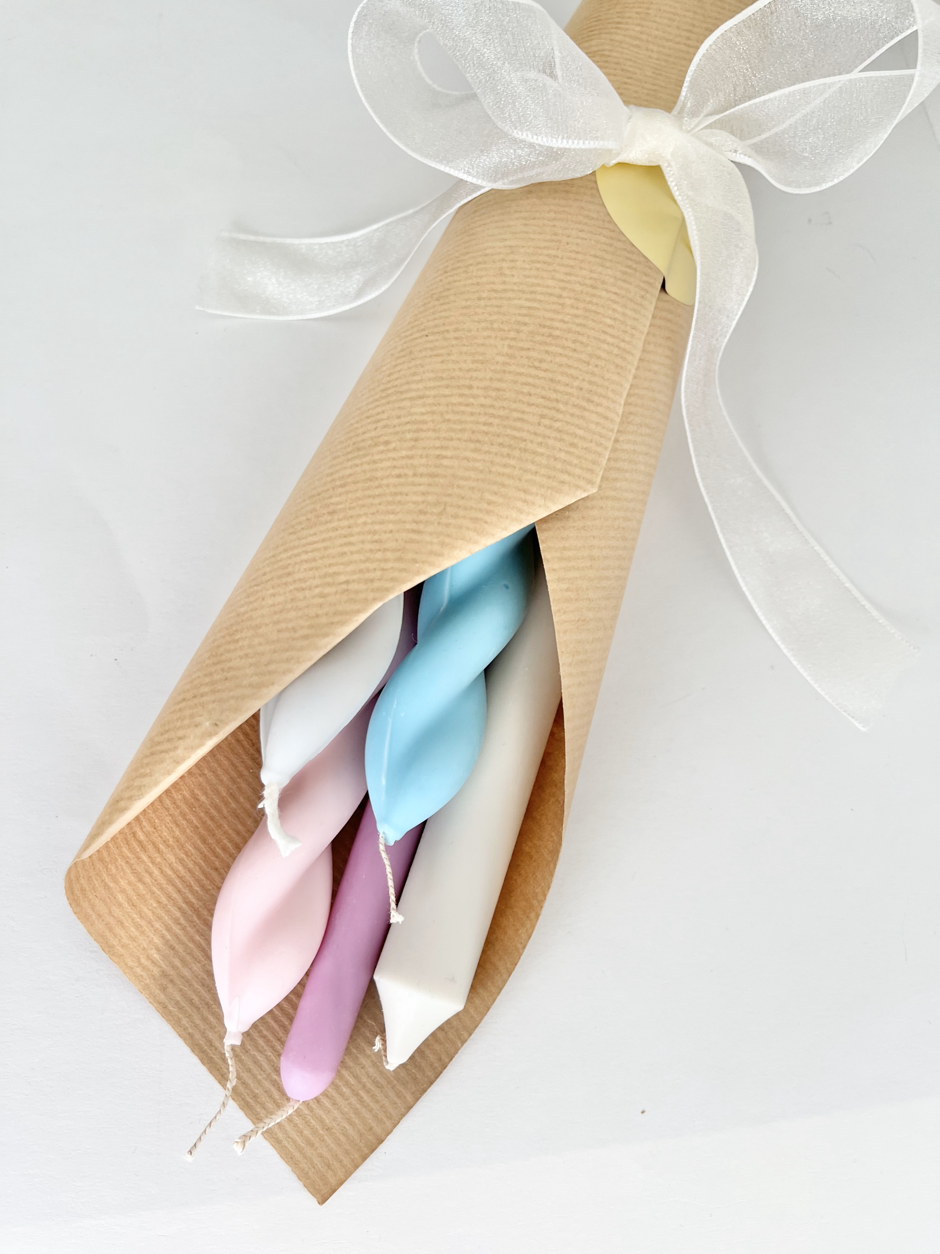 Žvakių puokštė KARŠČIAUSIAS DALYKAS KAMBARYJE