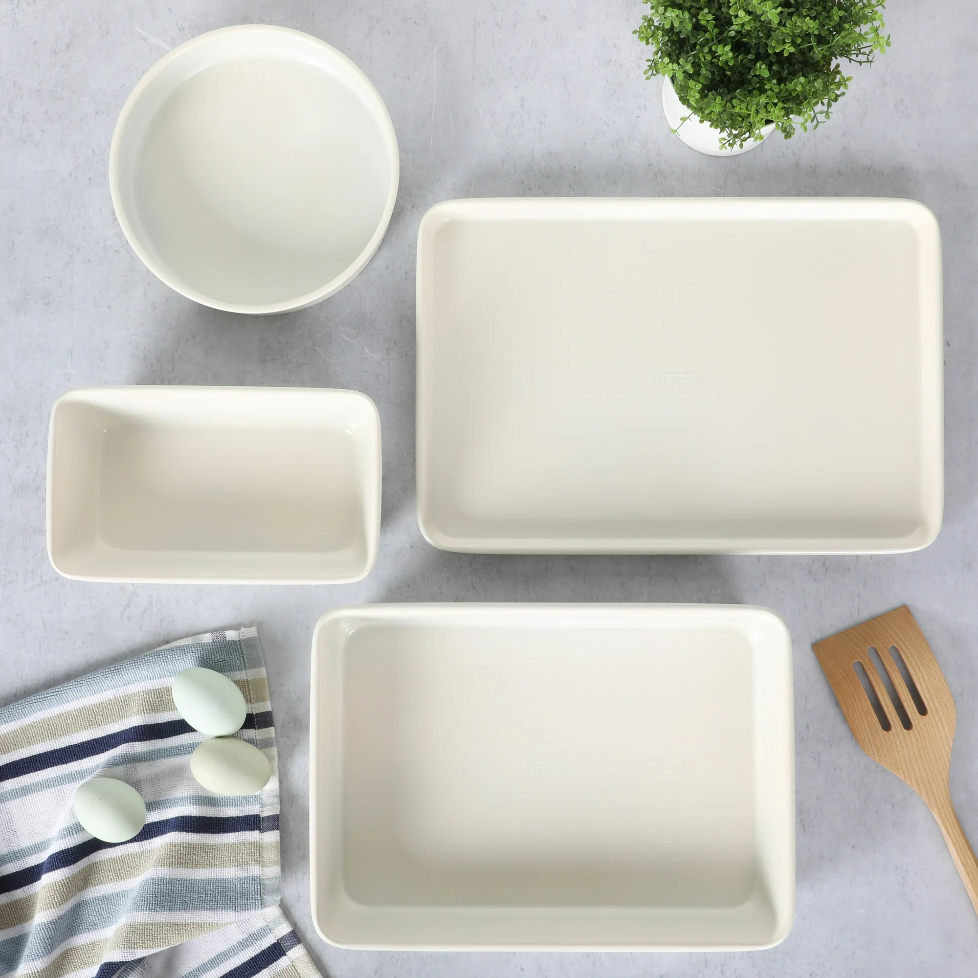 4pc Metal Bakeware