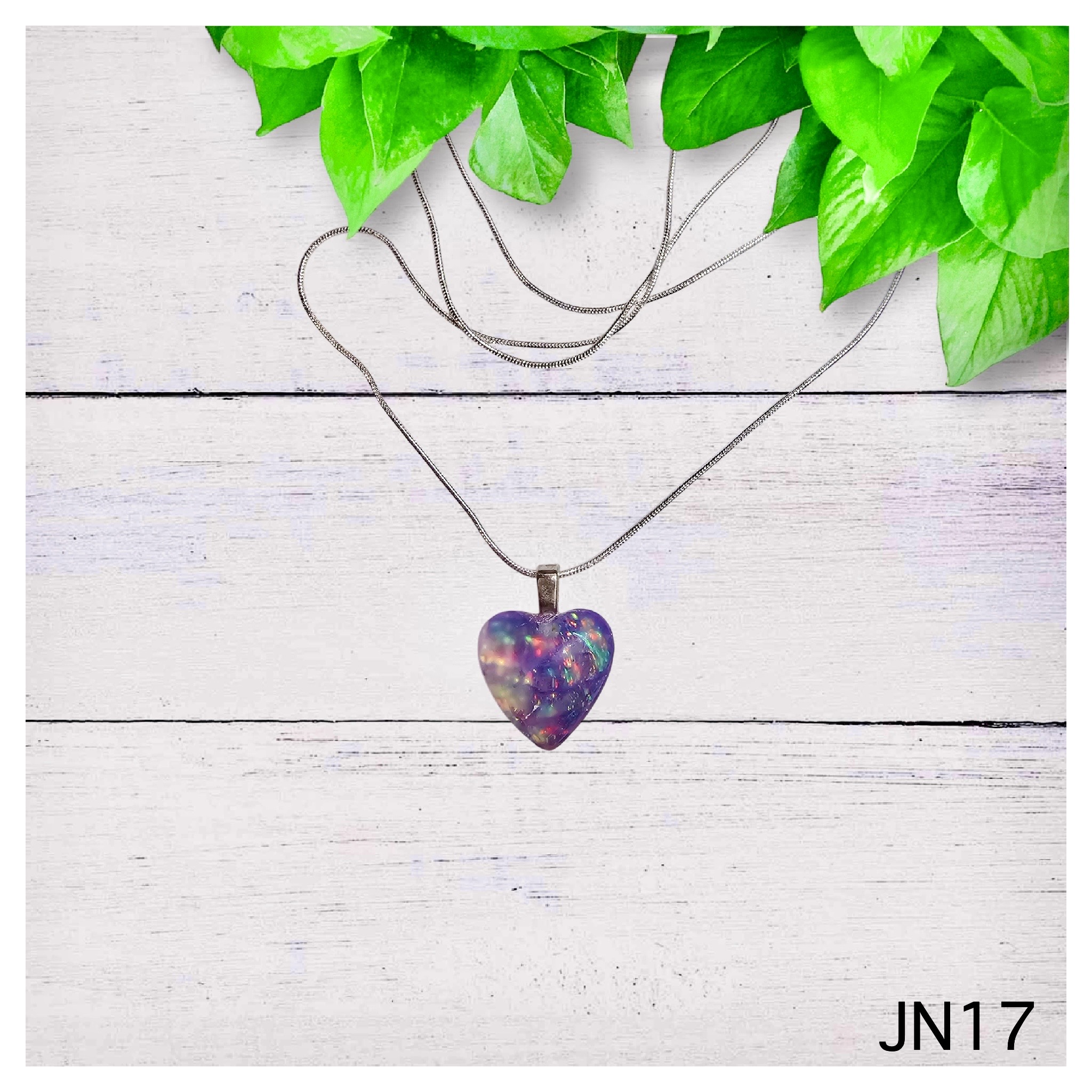 Heart-shaped Pendant Necklace