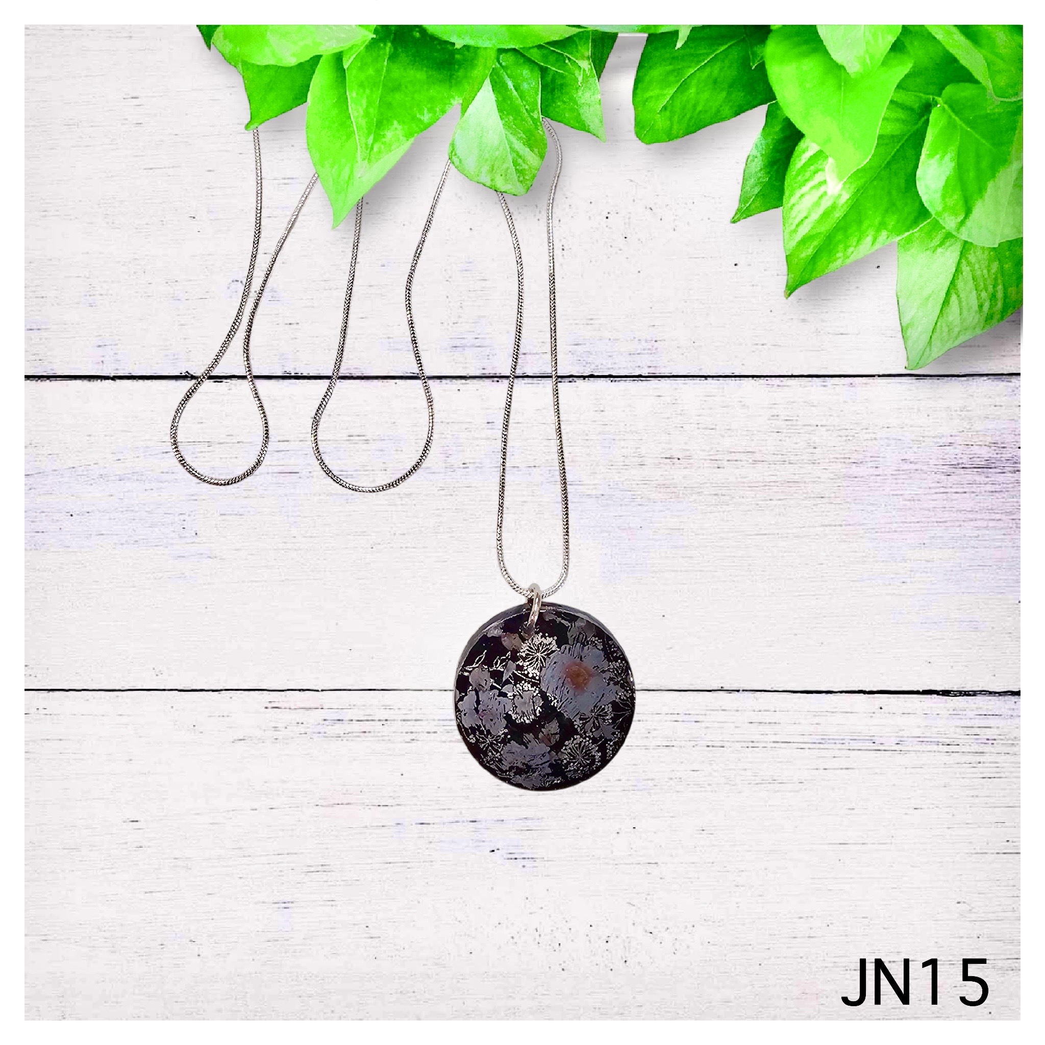 Elegant Pendant Necklace