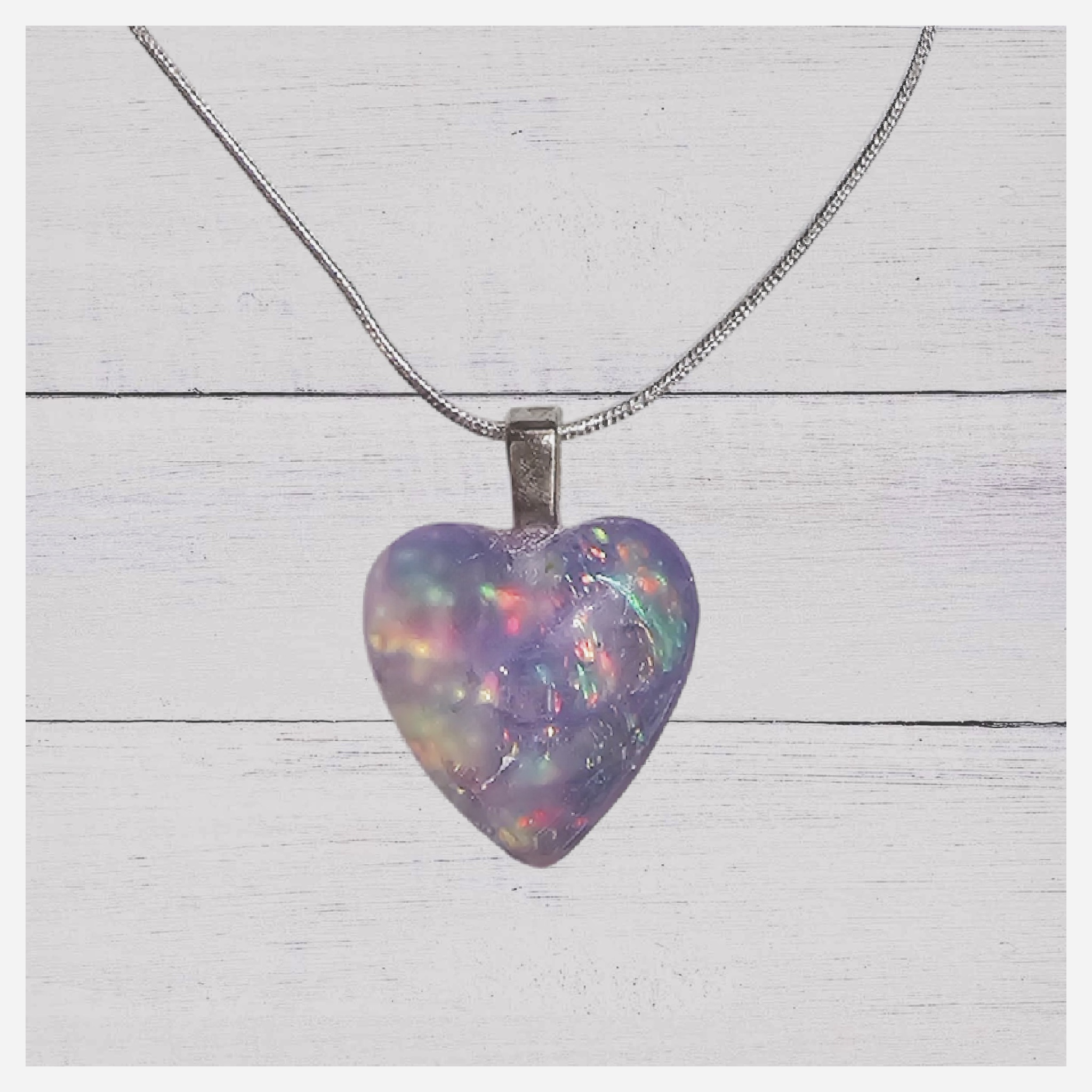 Heart-shaped Pendant Necklace