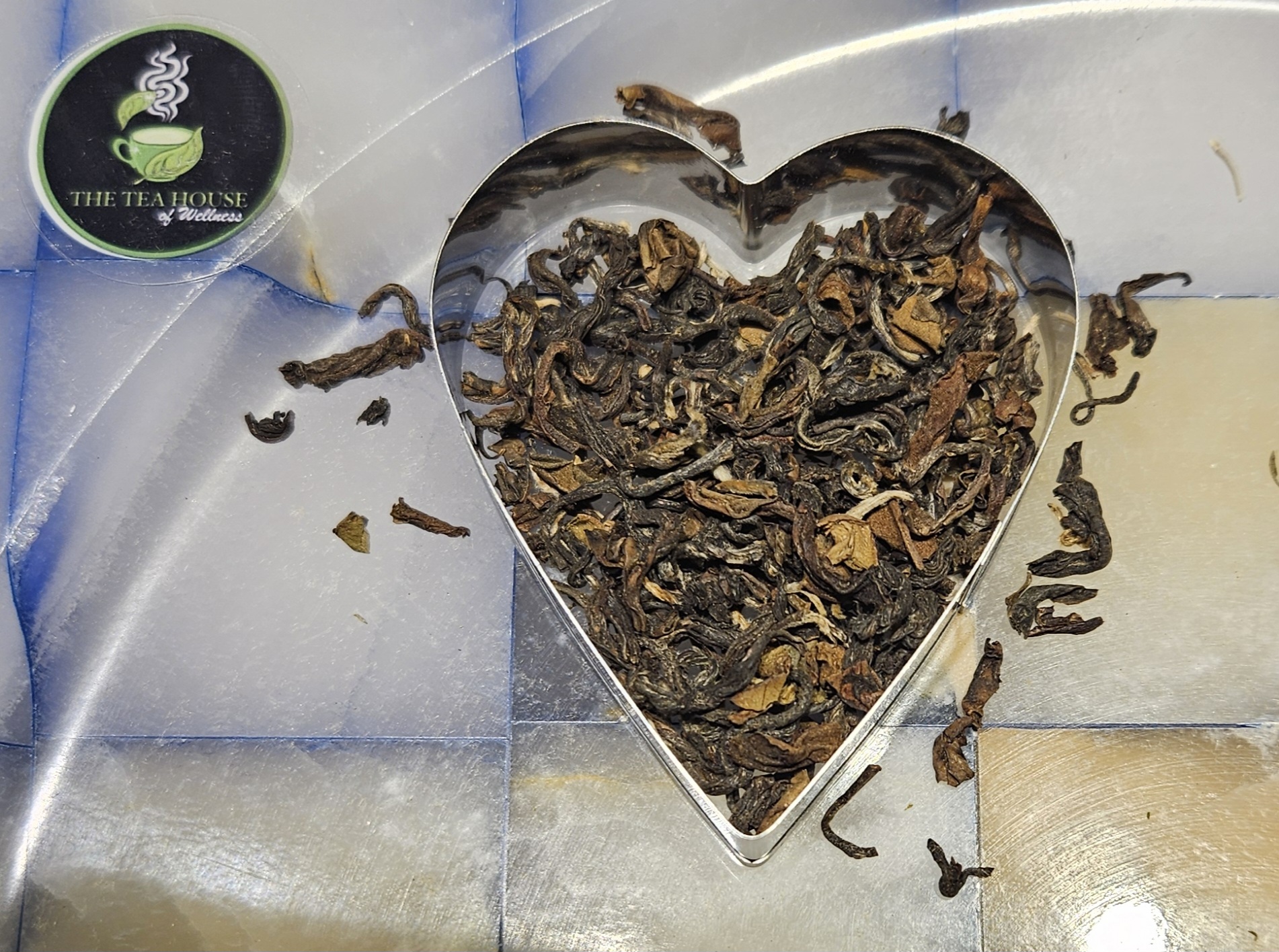 Hand-rolled Smokey Flavored Tea