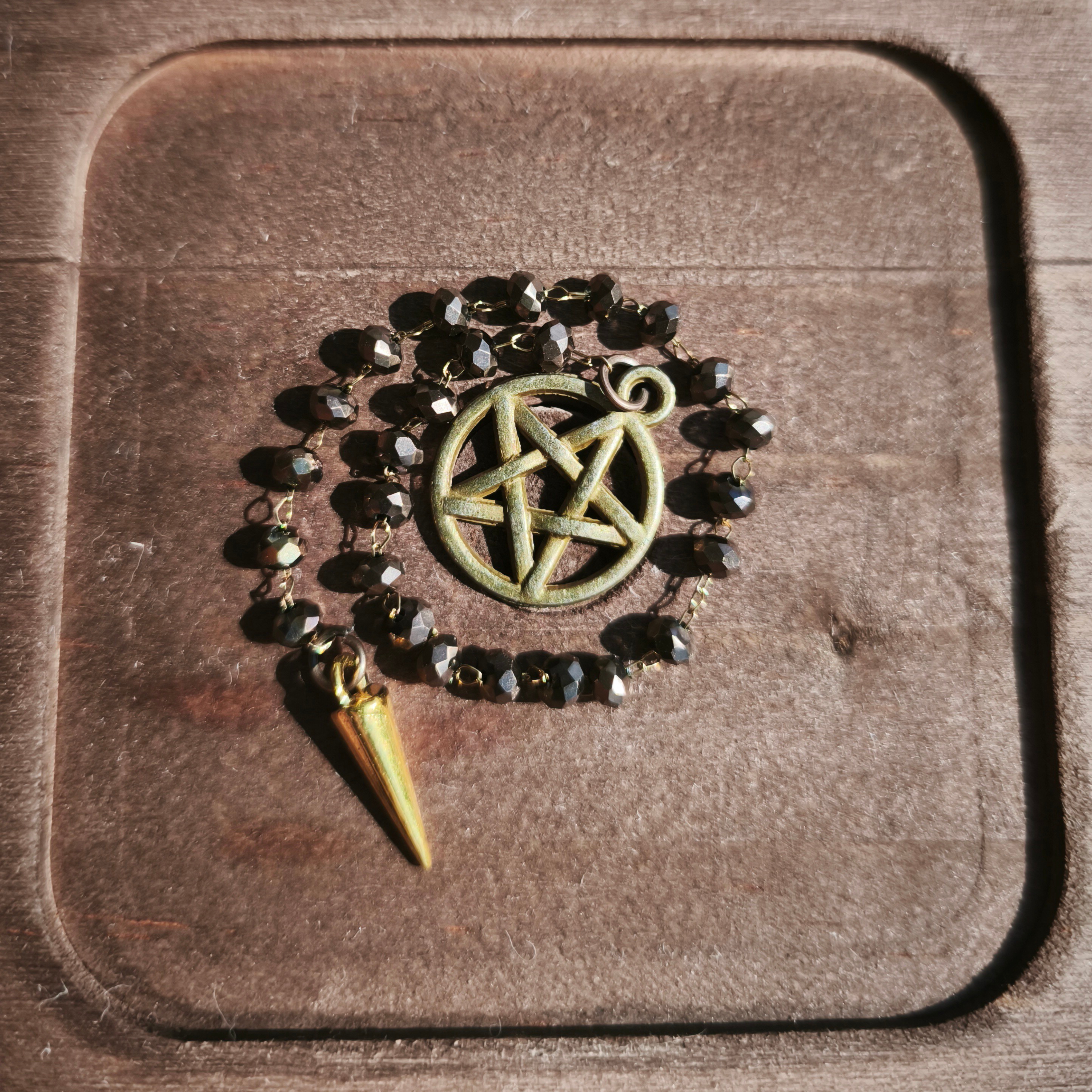 Švytuoklė „Žemės galia“  