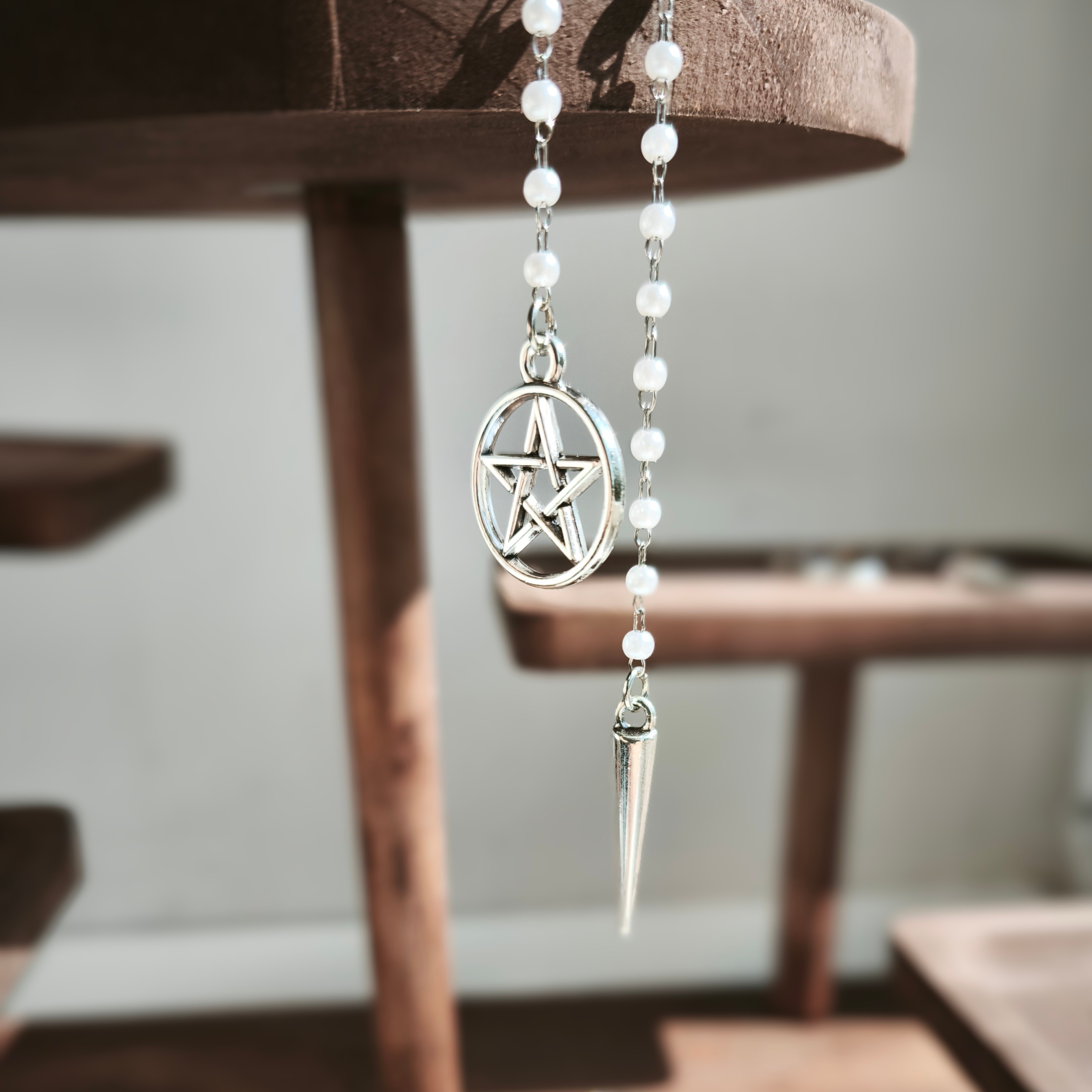 Švytuoklė  „Baltasis perlas“