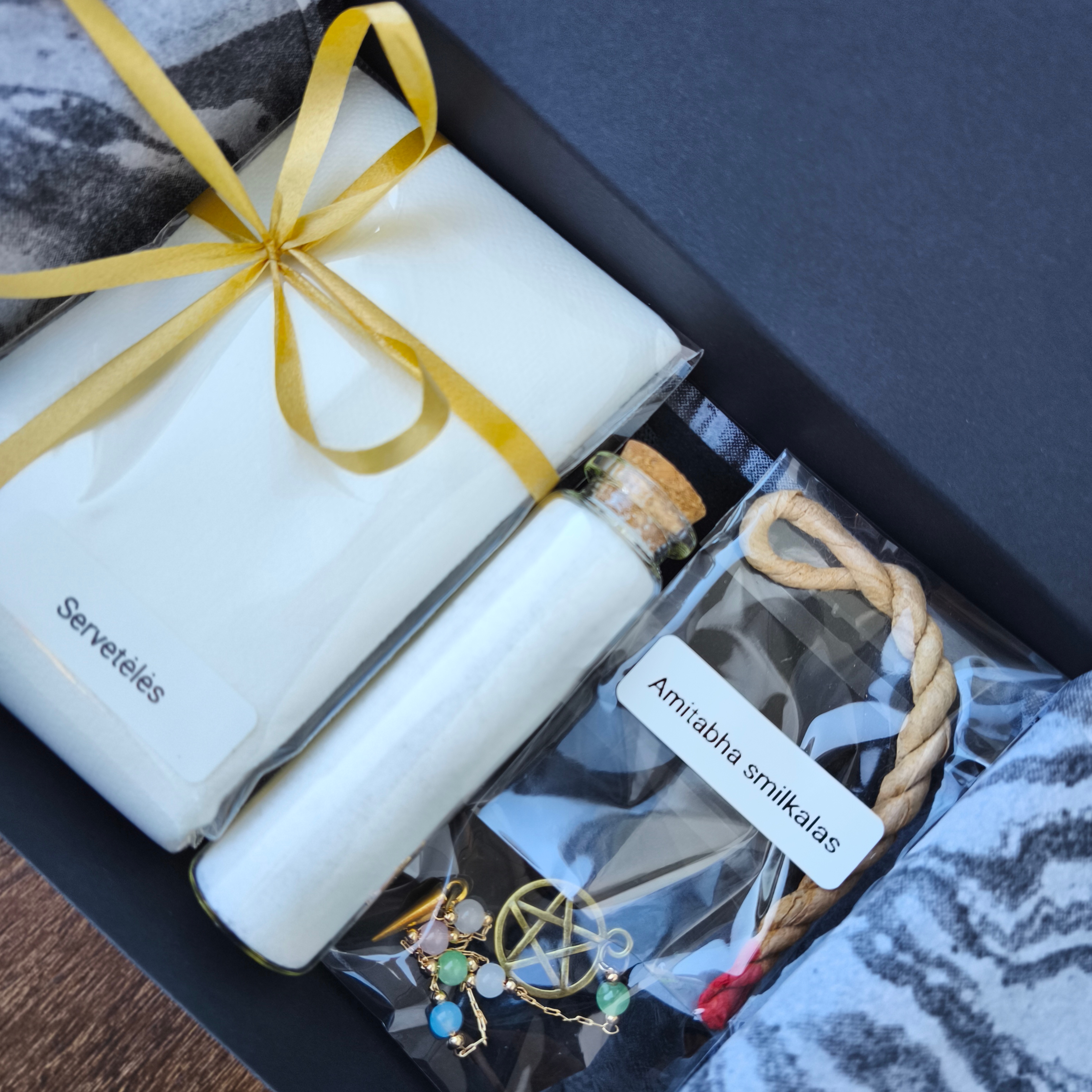 Švytuoklė „Žydroji laumė“ 