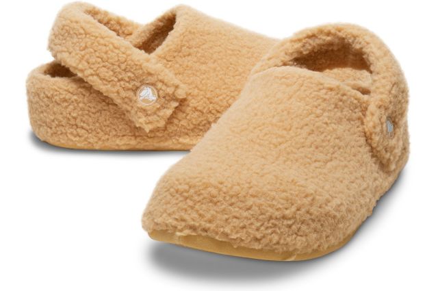 Crocs™ Classic Cozzzy Slipper