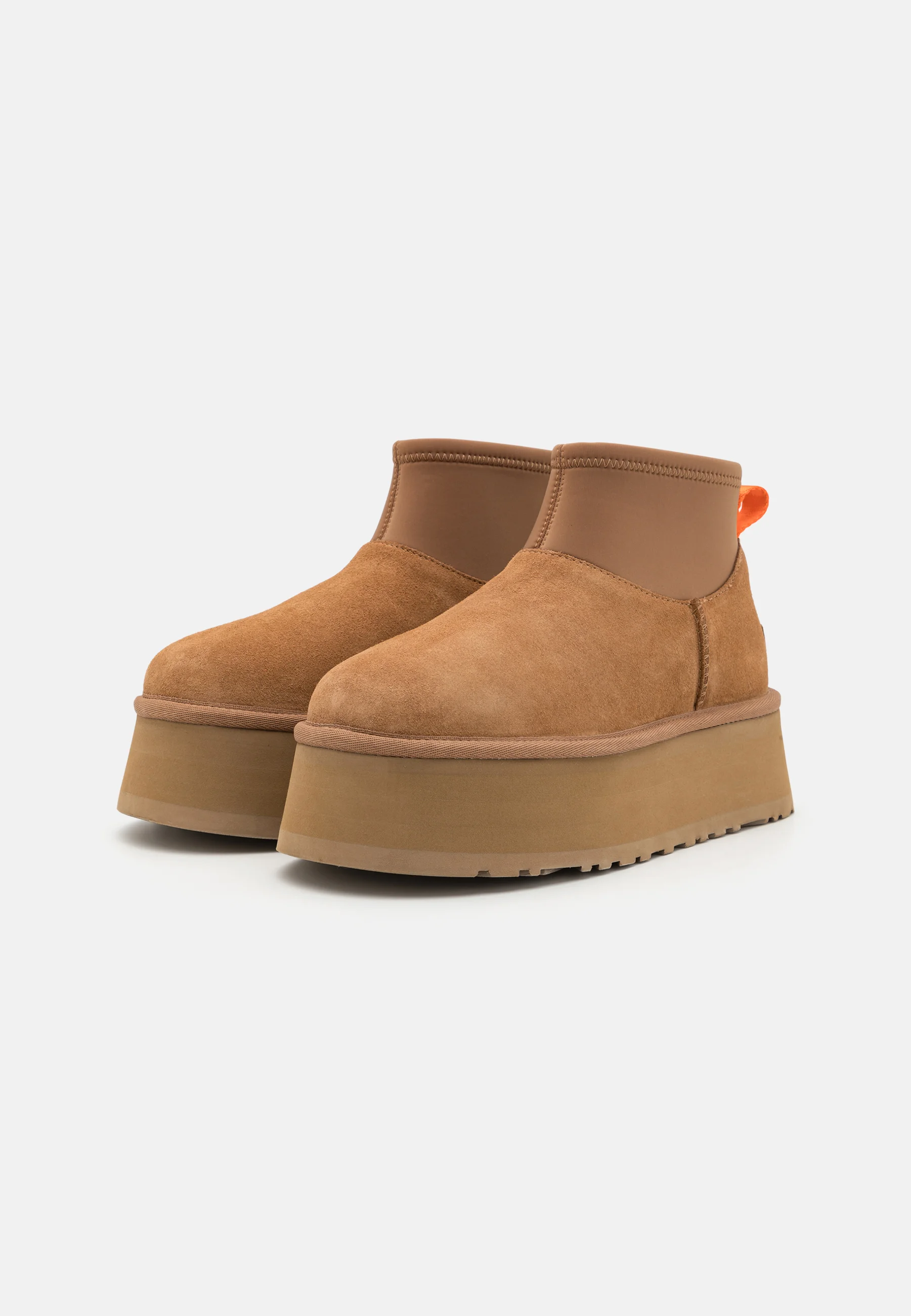 UGG CLASSIC MINI DIPPER - Aulinukai su platforma