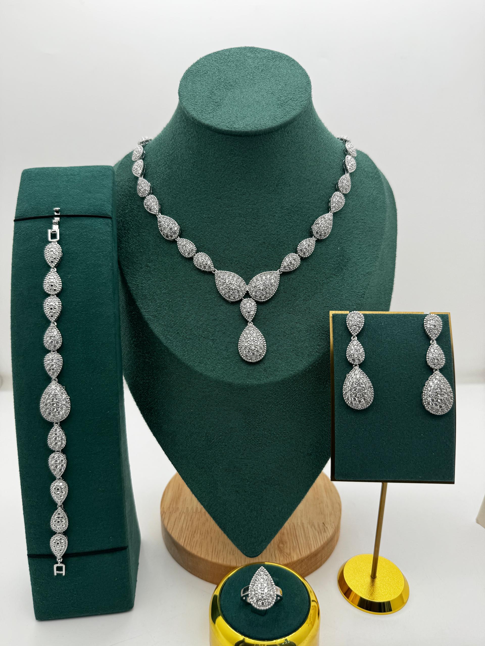 Collier Zircone