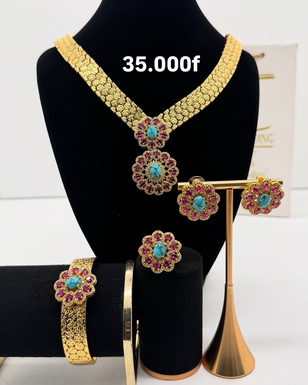 Parure de bijoux