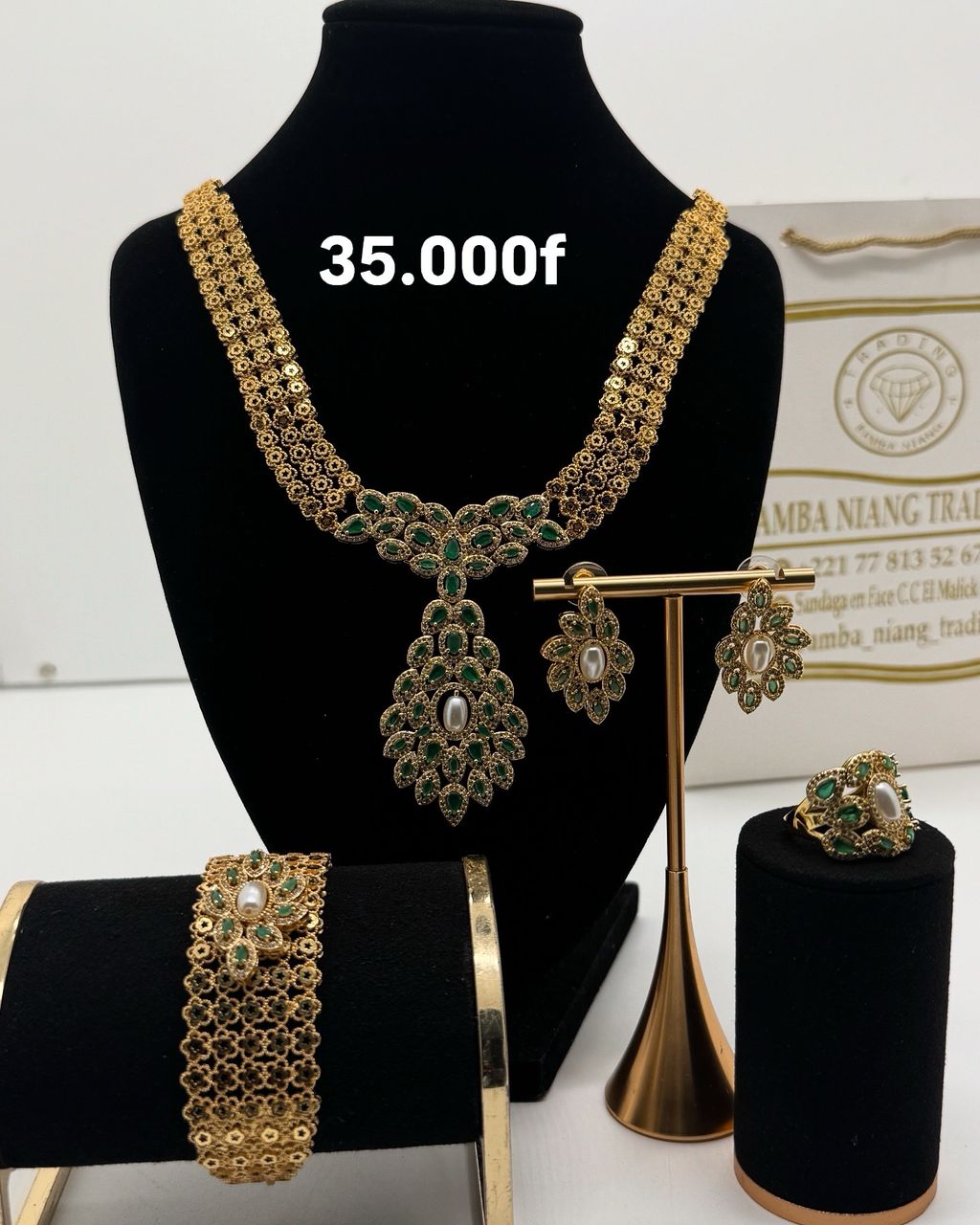 Ensemble de bijoux