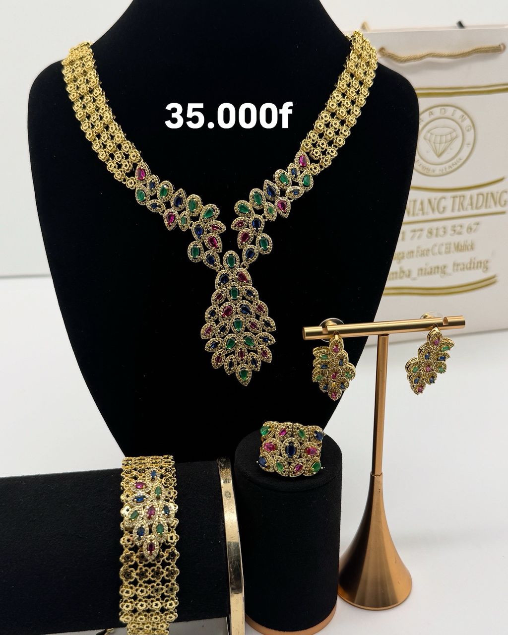 Parure de bijoux