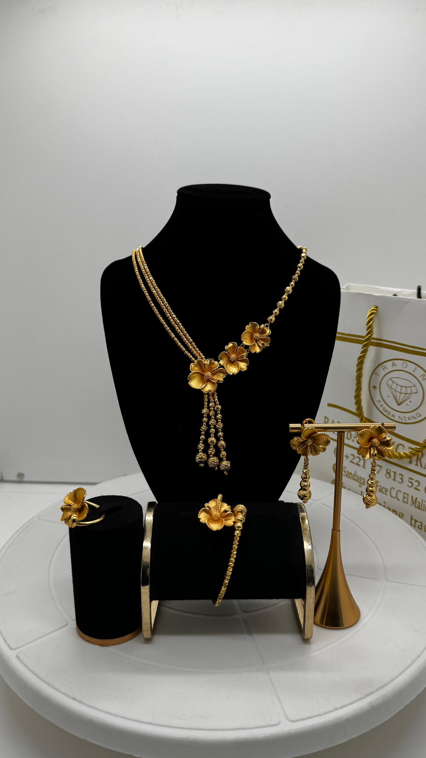 Parure de bijoux en or