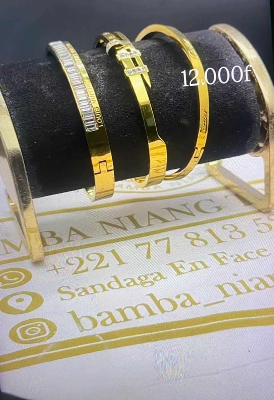 Bracelets en or élégants