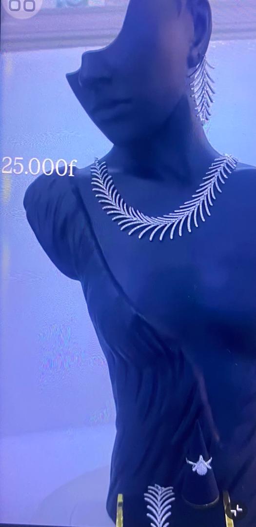 Parure de bijoux feuilles argentées