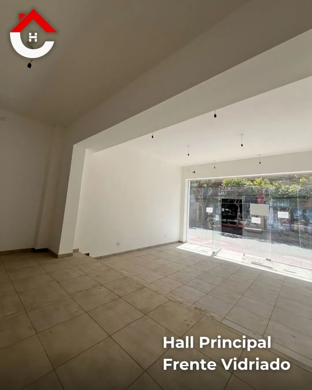 Local Comercial en Alquiler - Joaquín V. González 179 (¡A una cuadra de la Plaza!)