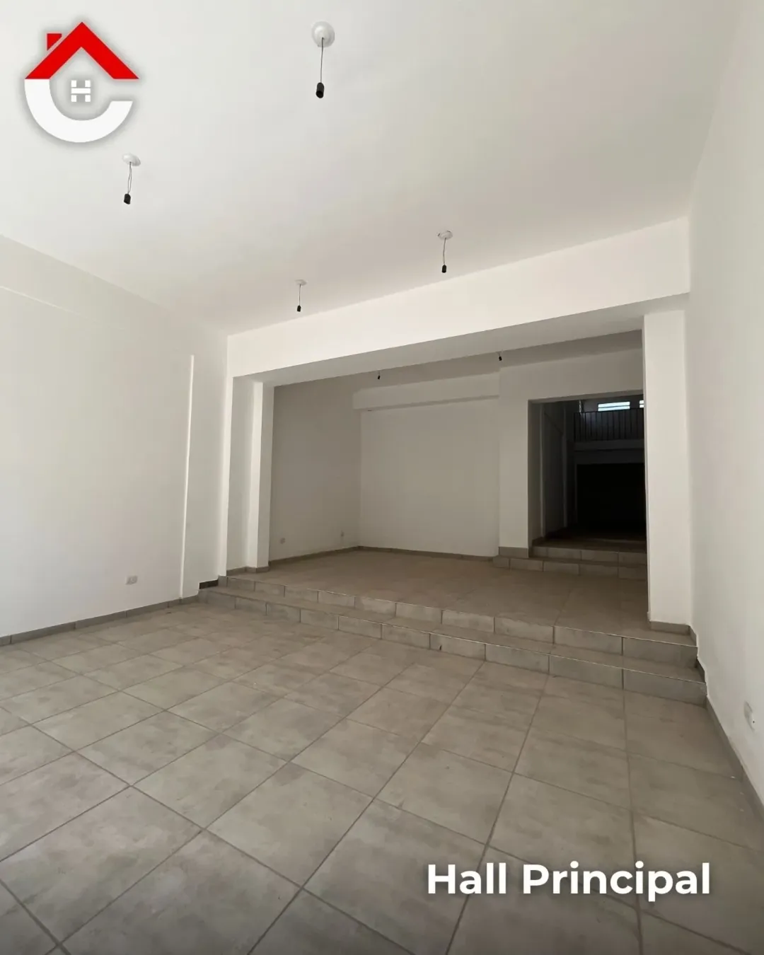 Local Comercial en Alquiler - Joaquín V. González 179 (¡A una cuadra de la Plaza!)