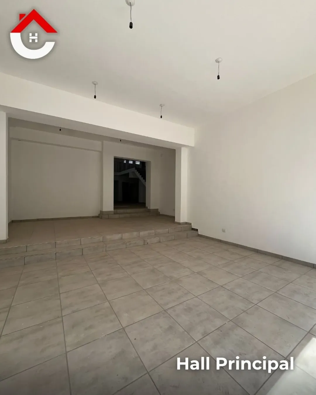 Local Comercial en Alquiler - Joaquín V. González 179 (¡A una cuadra de la Plaza!)