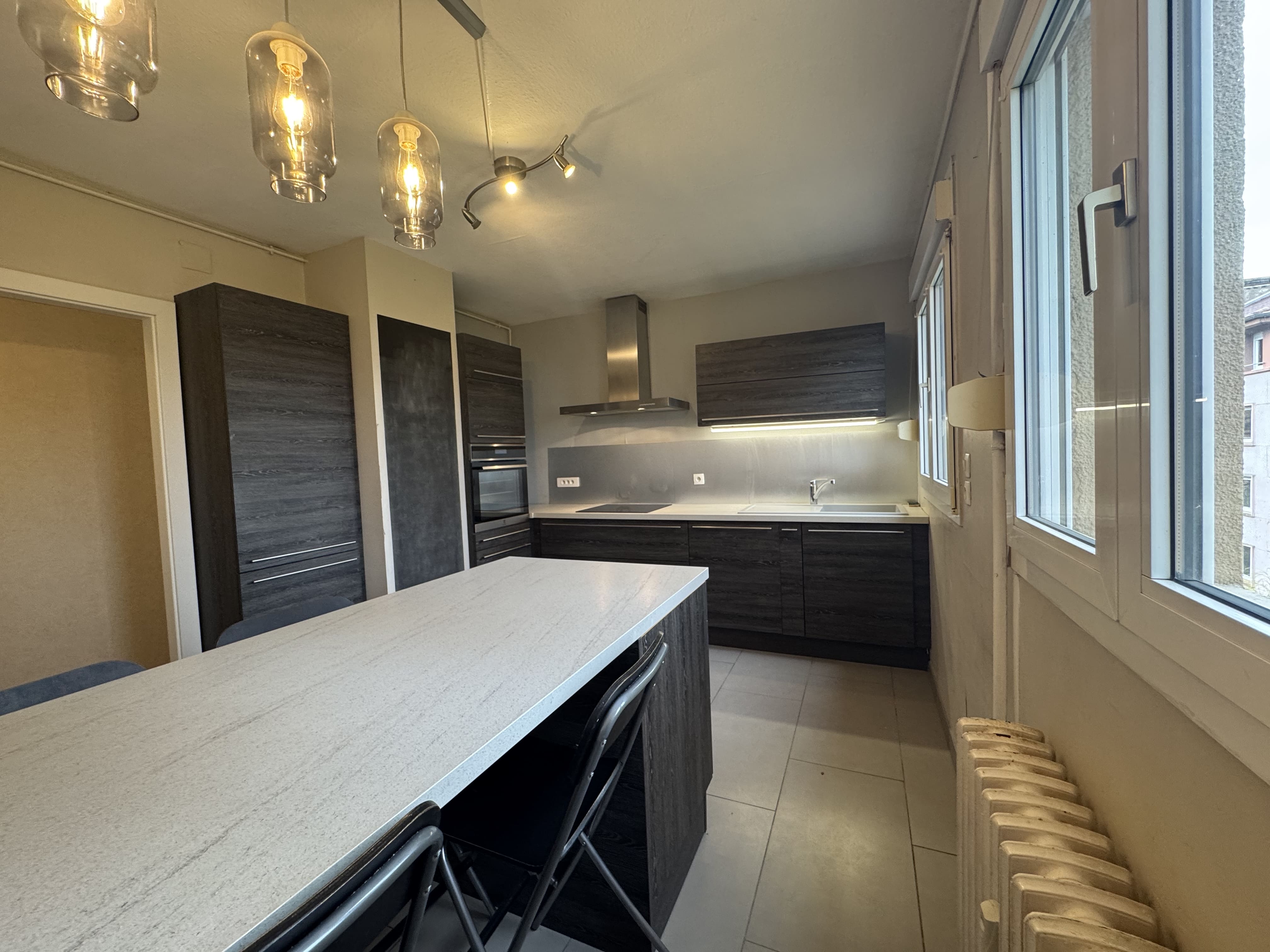 THIONVILLE APPARTEMENT  T5 120.88 m2 + cave