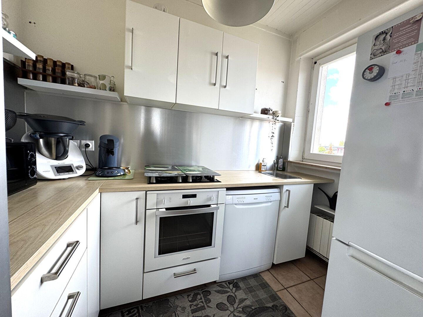 Talange,  bel et vaste appartement  lumineux de type F4 avec parquet de 80.75 m²