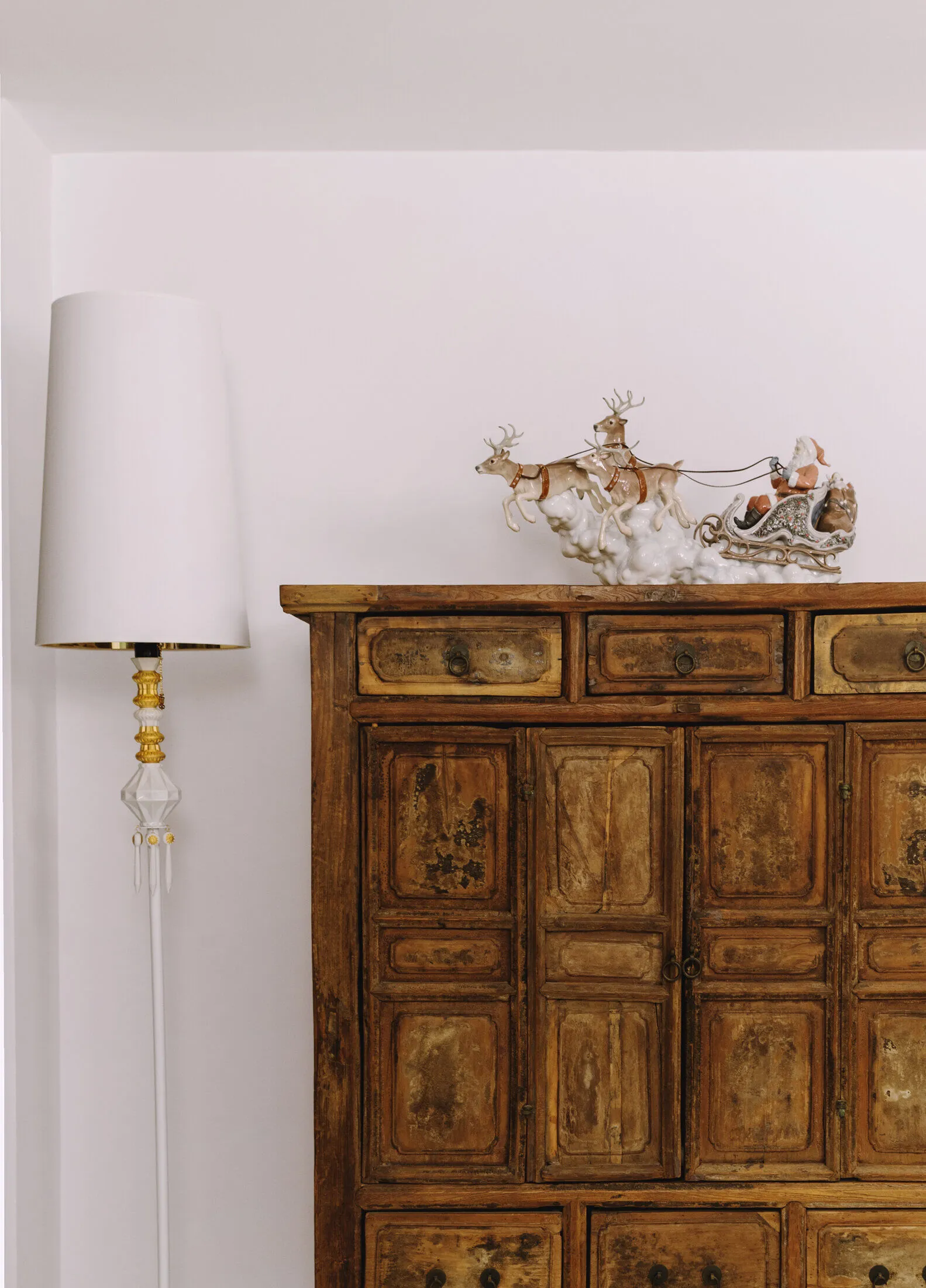 Lladró Santa’s Midnight Ride Sleigh Figurine – Limited Edition of 1000 (01001938)