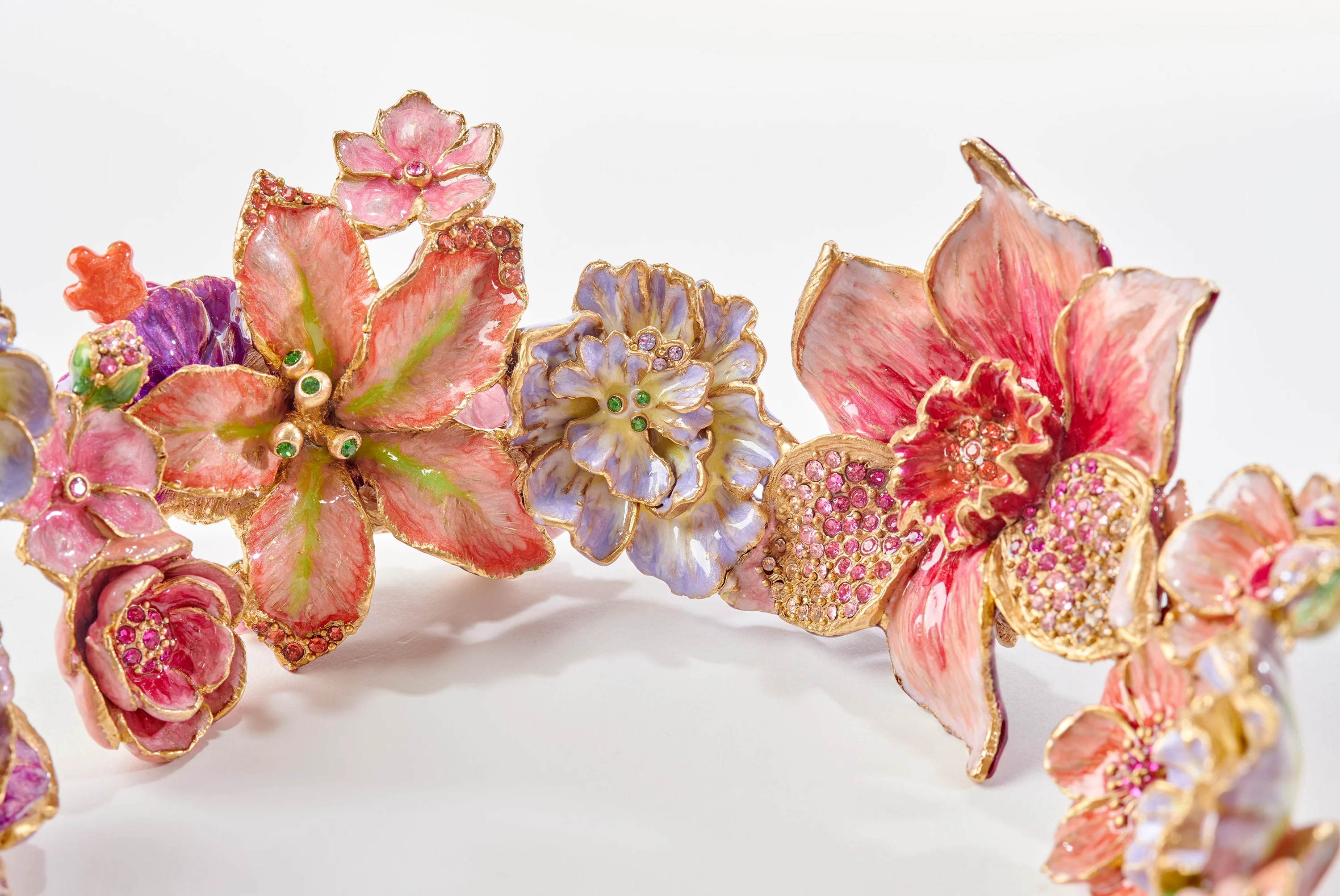 Jay Strongwater Paisley Small Ruffle Flower Bowl