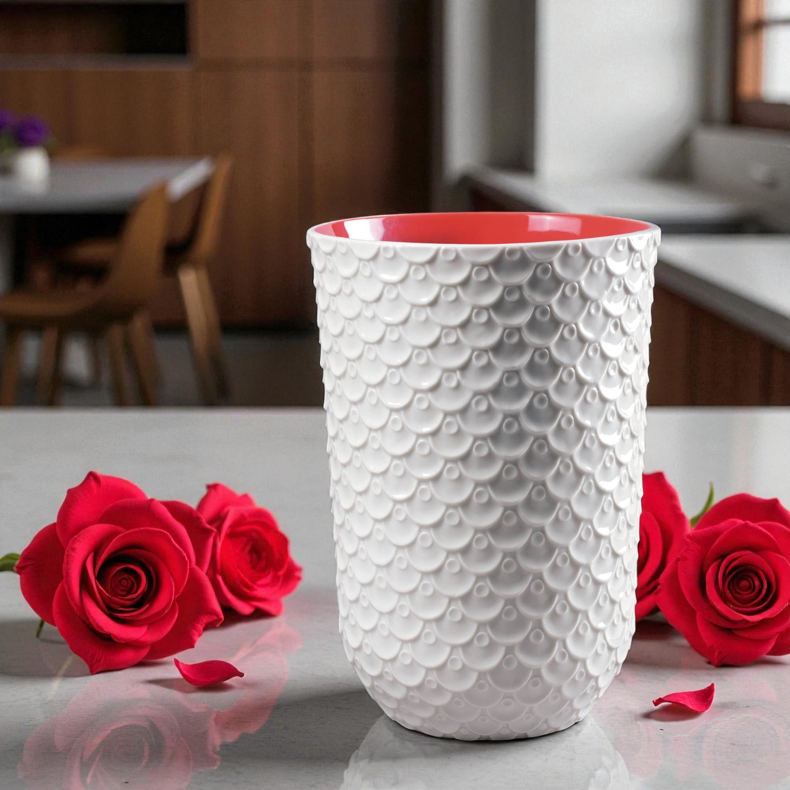 Lladro Chinese Dragon Vase – Glossy Porcelain with Red Interior (SKU 01009024)