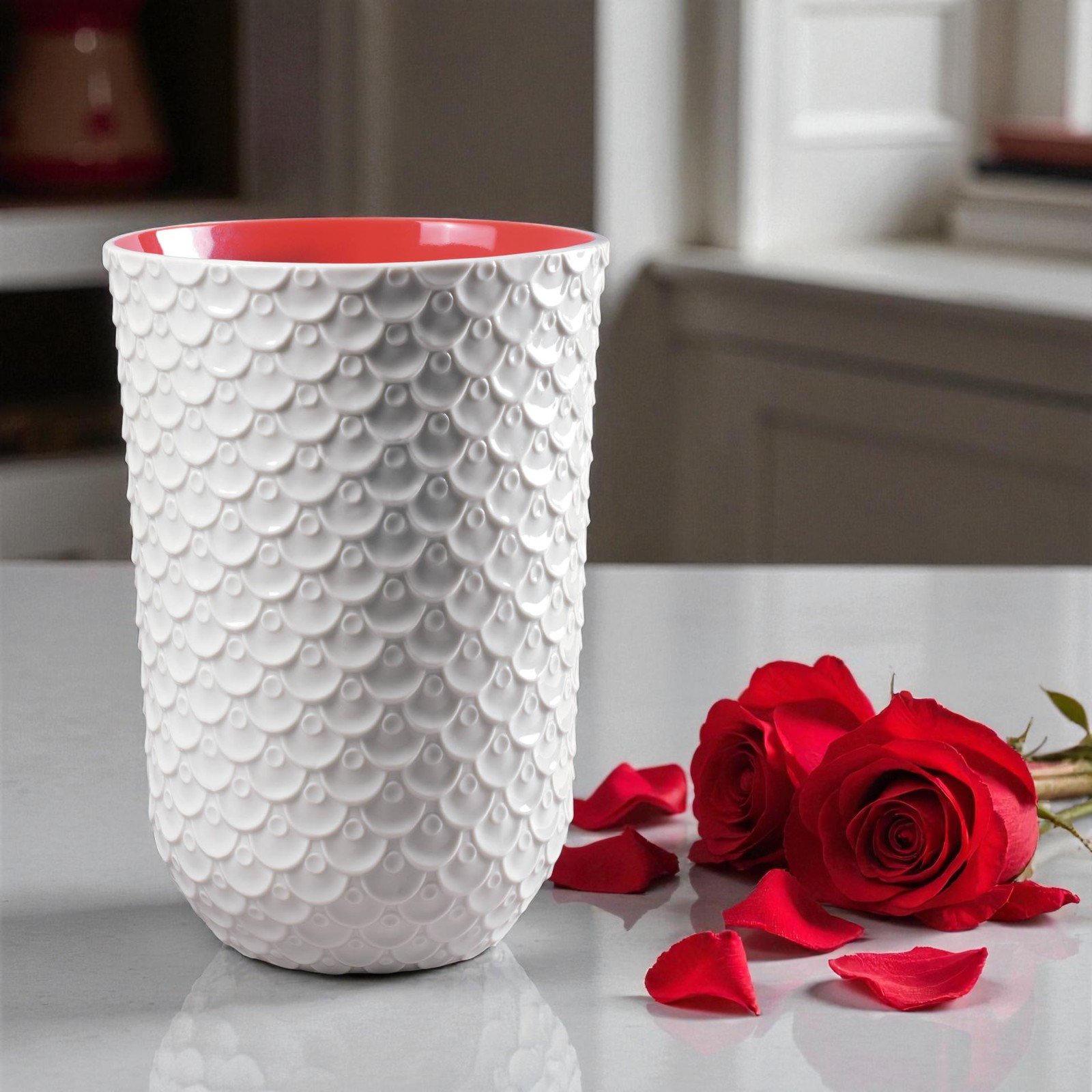 Lladro Chinese Dragon Vase – Glossy Porcelain with Red Interior (SKU 01009024)