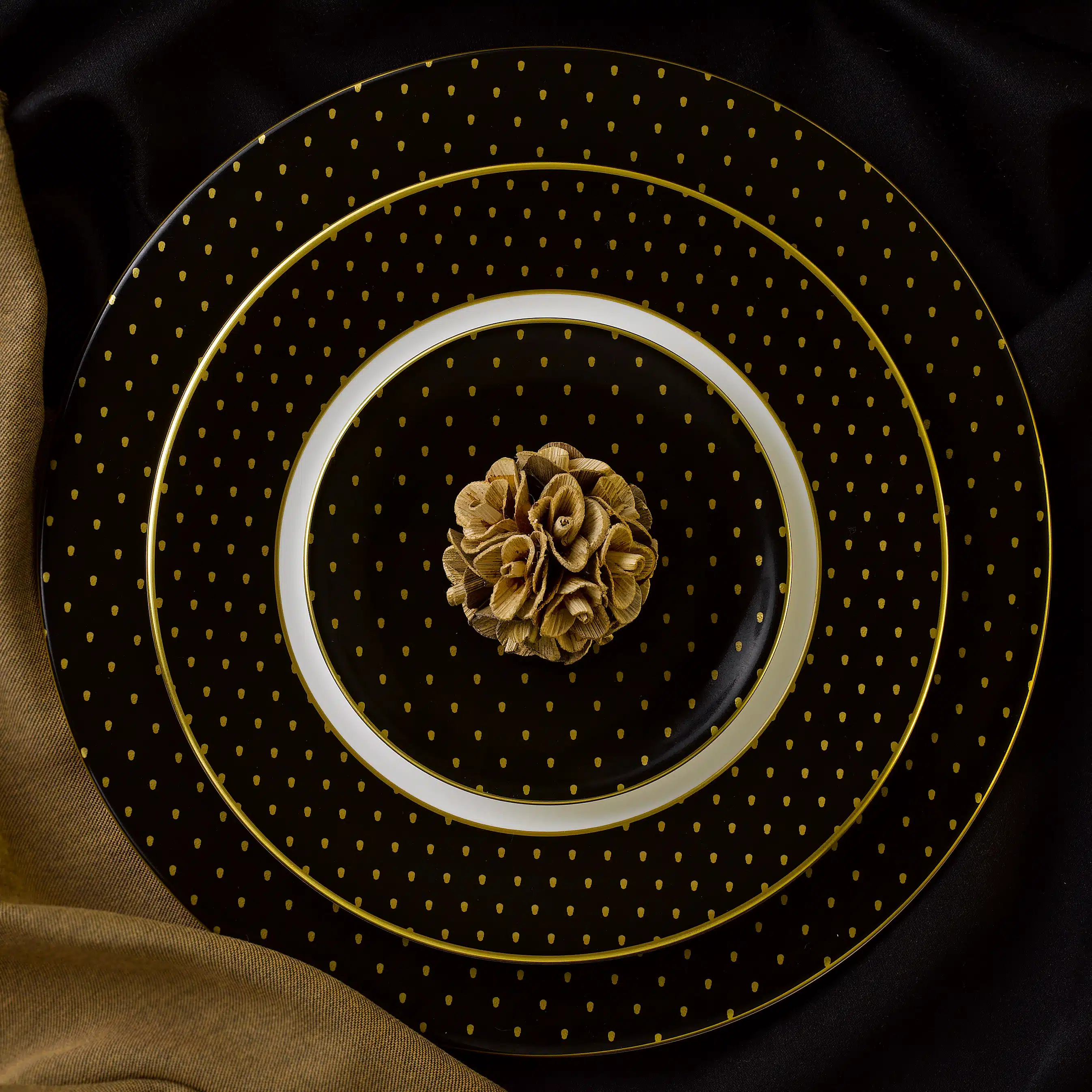 Royal Crown Derby W1 Black Collection Dinner Plate 27cm
