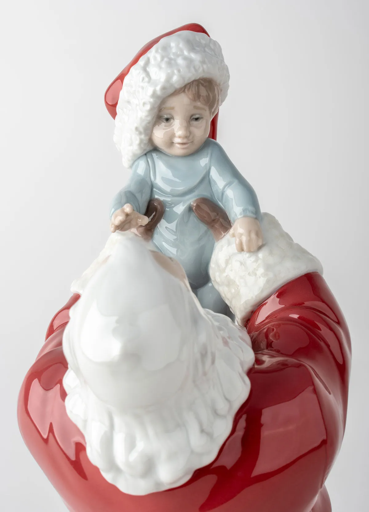 Lladró Merry Christmas Santa! Sculpture – Santa Claus Porcelain Figurine 01009254