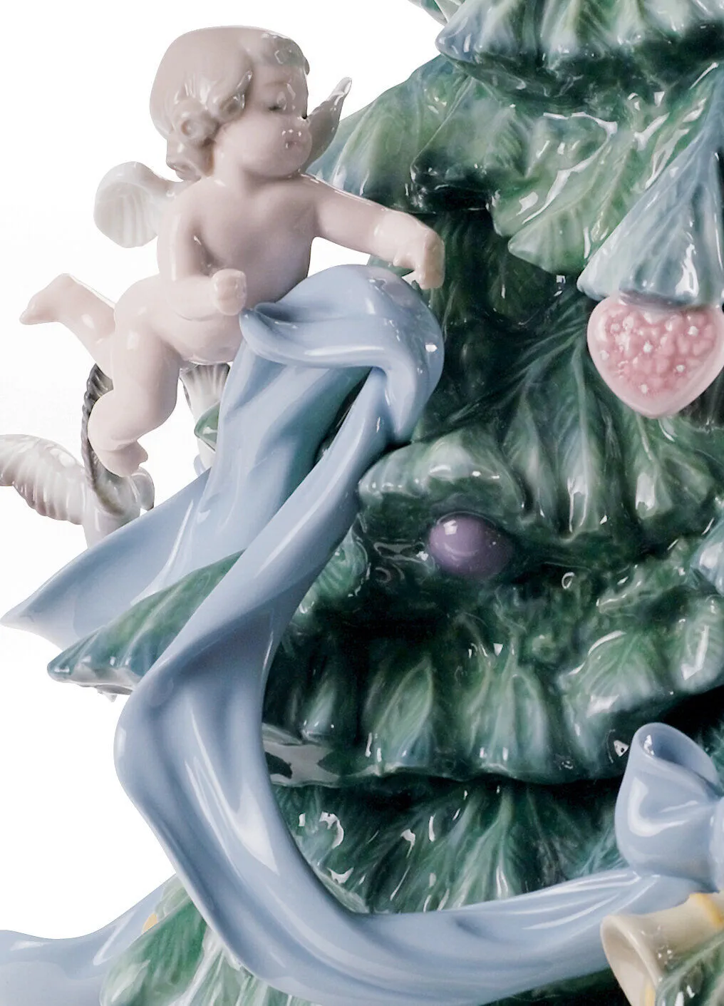 Lladro Great Christmas Tree Sculpture 01008477