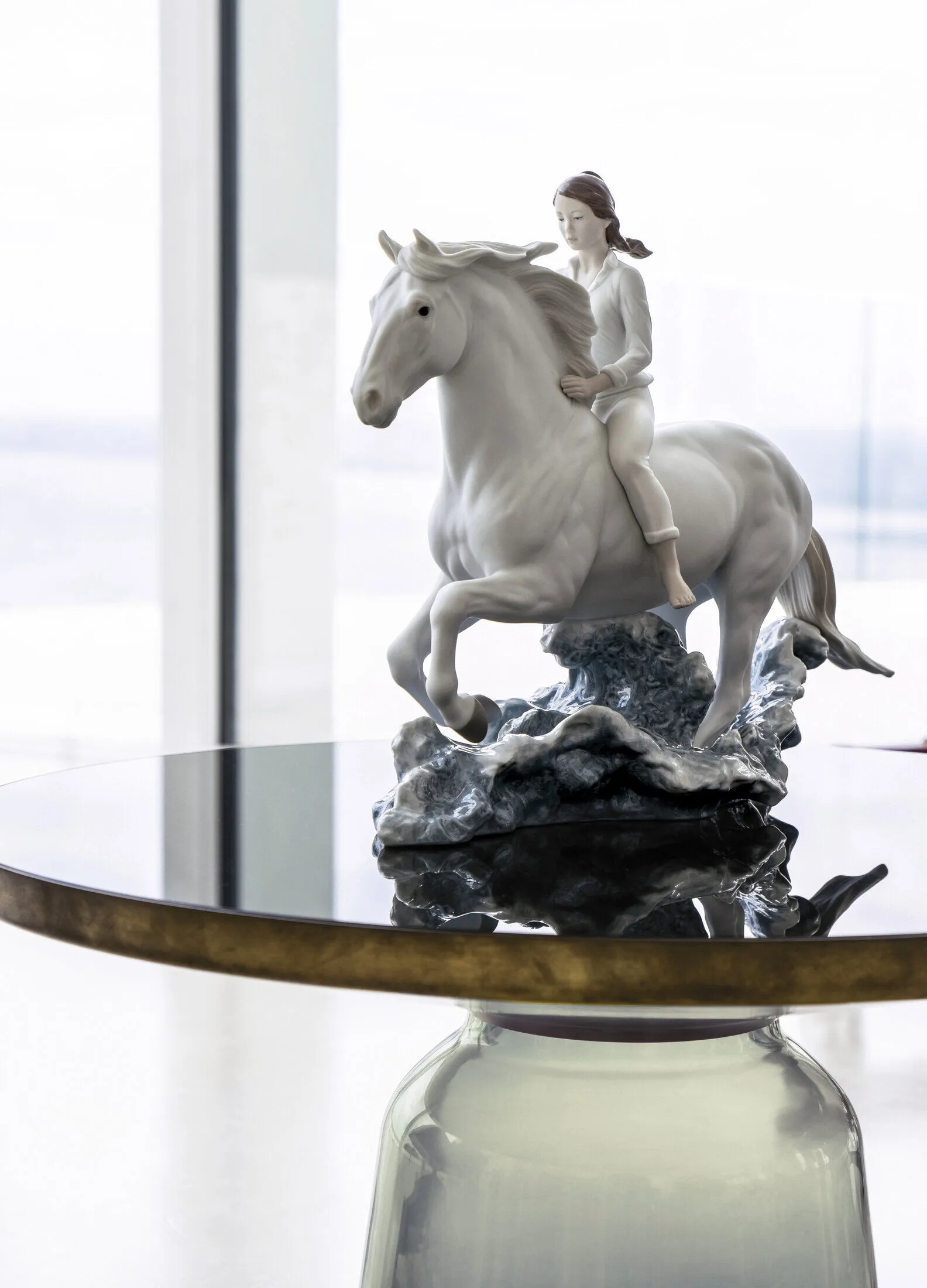 Lladro Riding Her Horse on the Seashore Figurine – 01009371