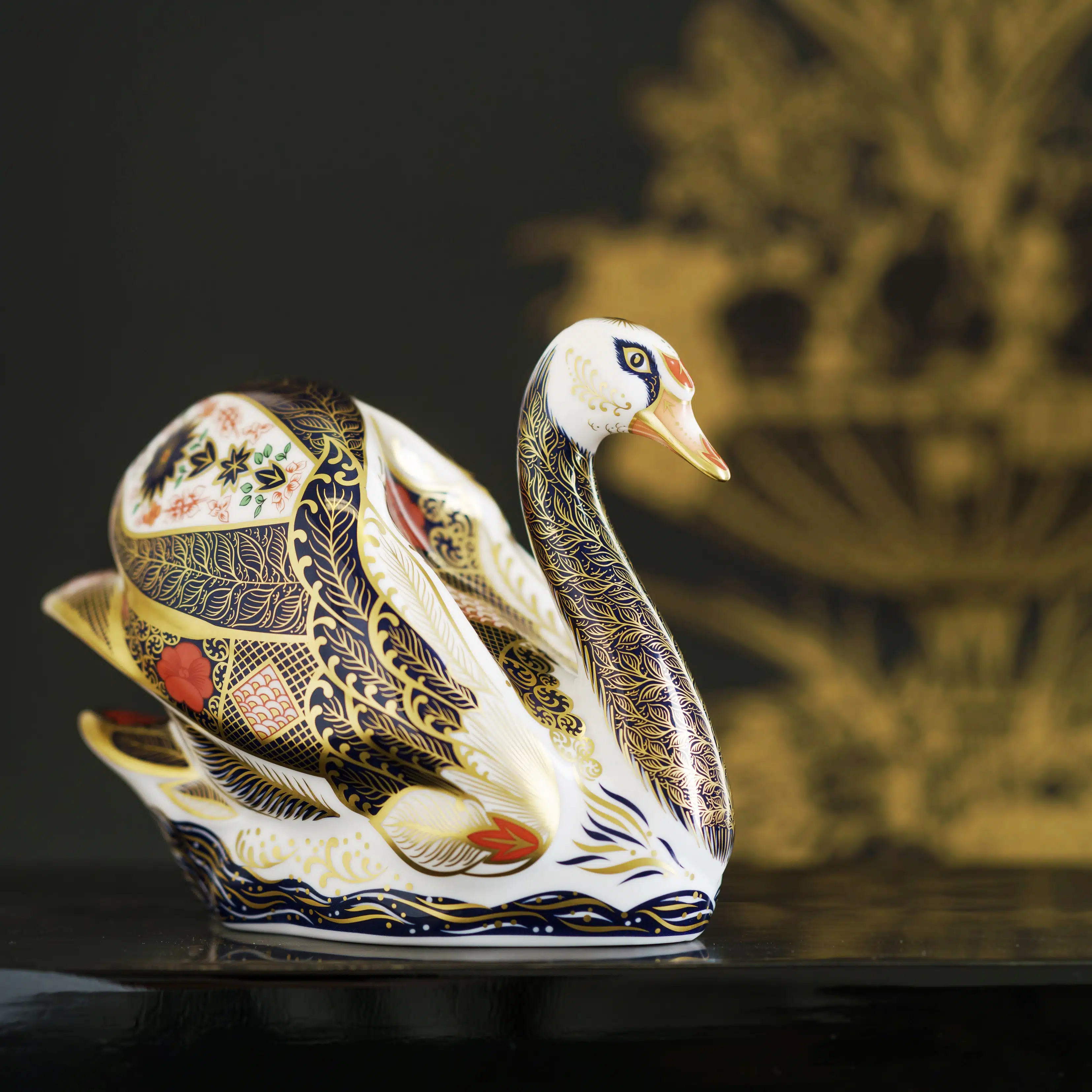 Royal Crown Derby Old Imari Solid Gold Band Swan