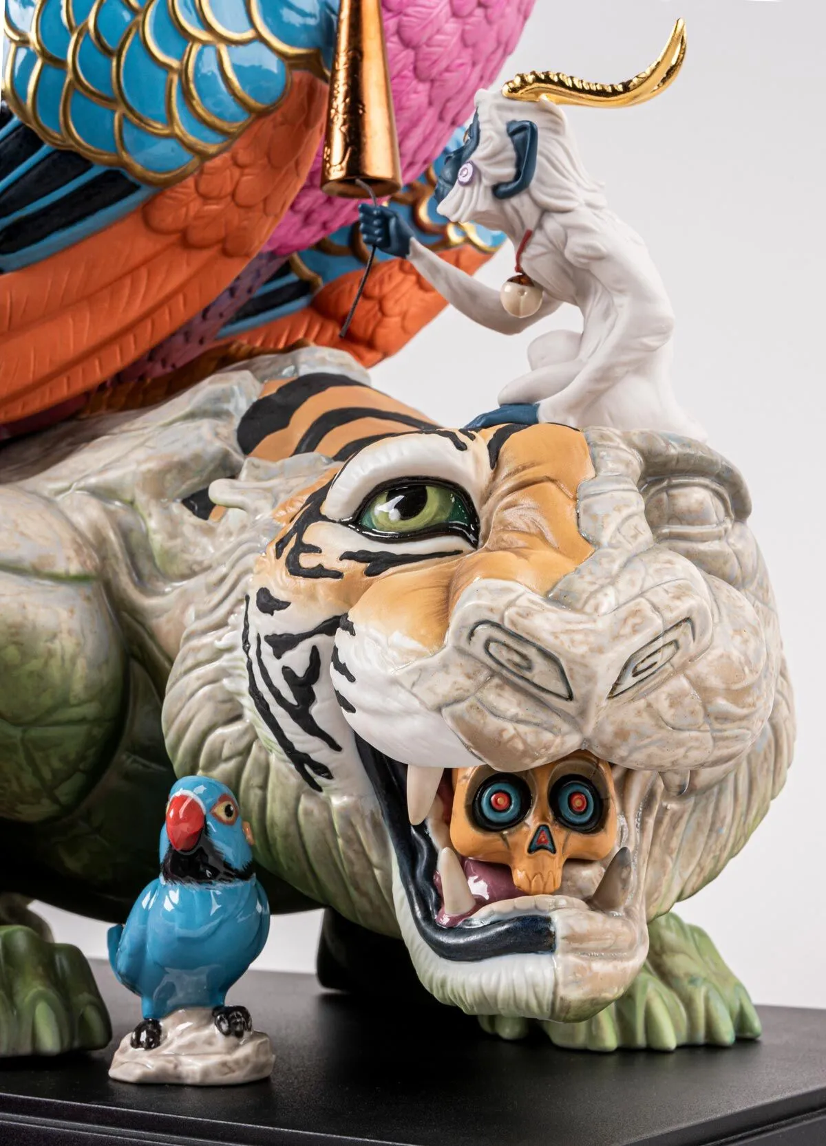 Lladró Ephemeral Treasures Sculpture – Limited Edition by Dulk SKU: 01002037