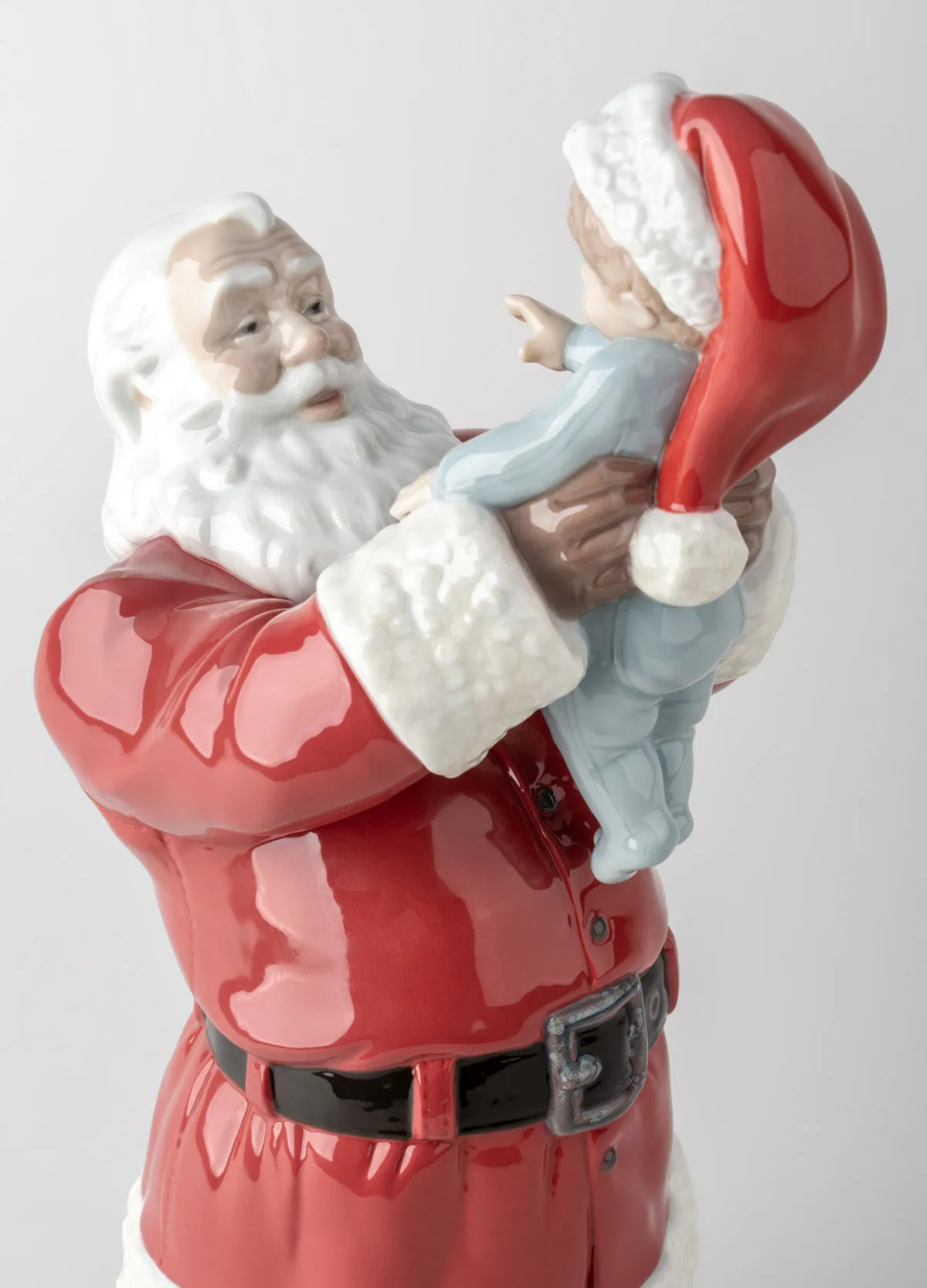 Lladró Merry Christmas Santa! Sculpture – Santa Claus Porcelain Figurine 01009254