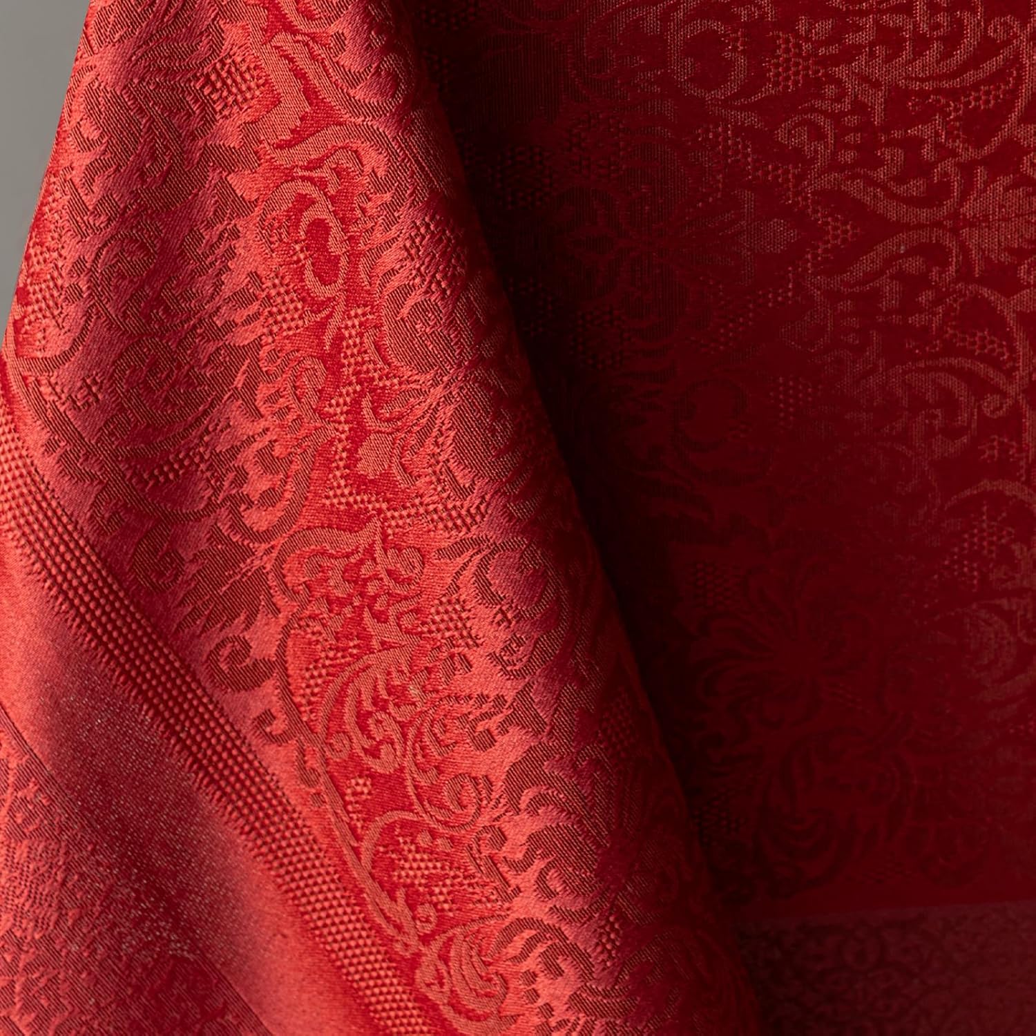 Ravenna Yarn Dyed Jacquard Fabric Table Cloth, Everyday, Parties, Weddings and Holiday Tablecloth (60" x 84" Rectangular, Red)