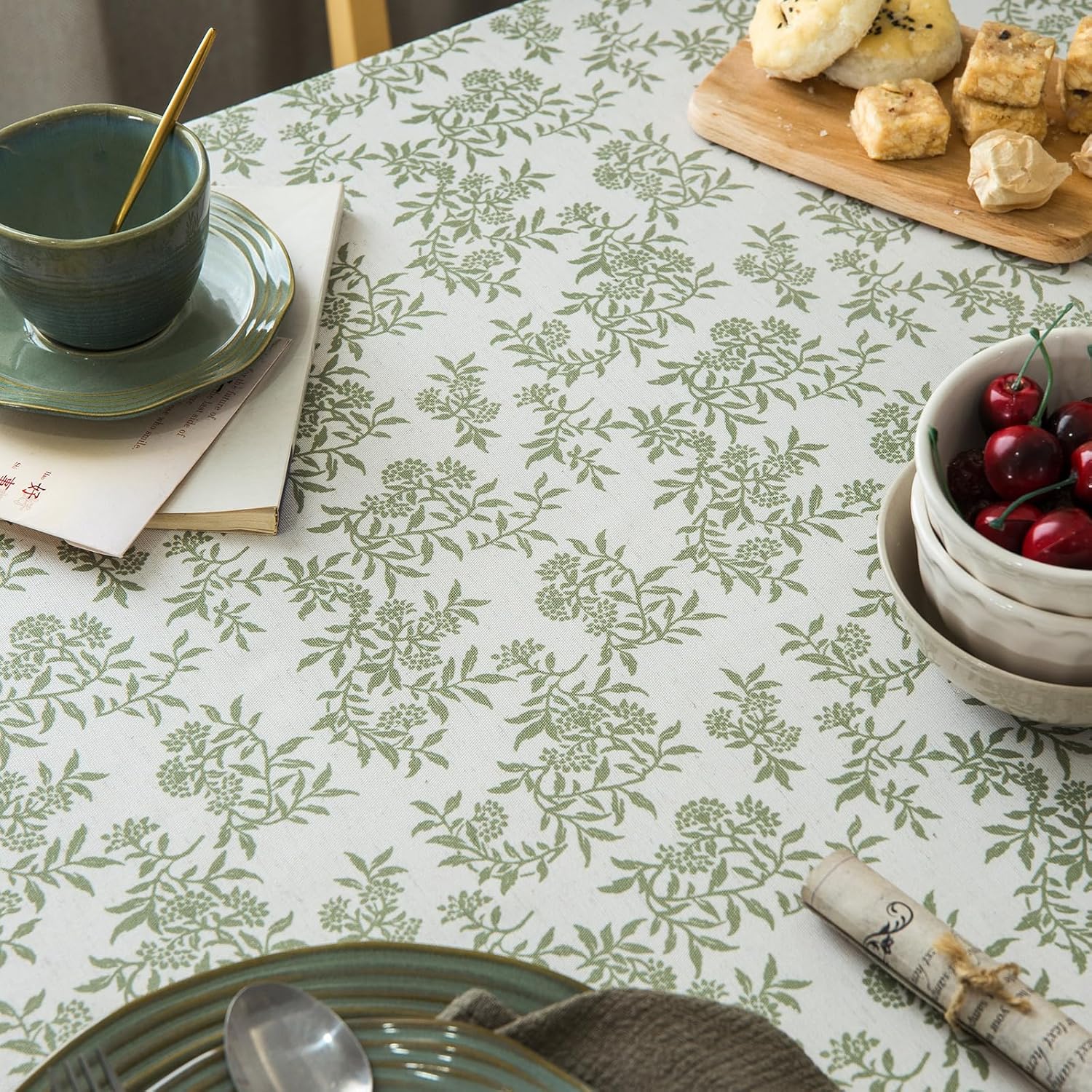Rustic Tablecloth Solid Cotton Fabric Bordered Retro Tablecloths Classic Plant Leaf Printed Linen Fabric Table Cover Farmhouse Decoration 52x70 Inches Rectangle/Oblong Green for Kitchen