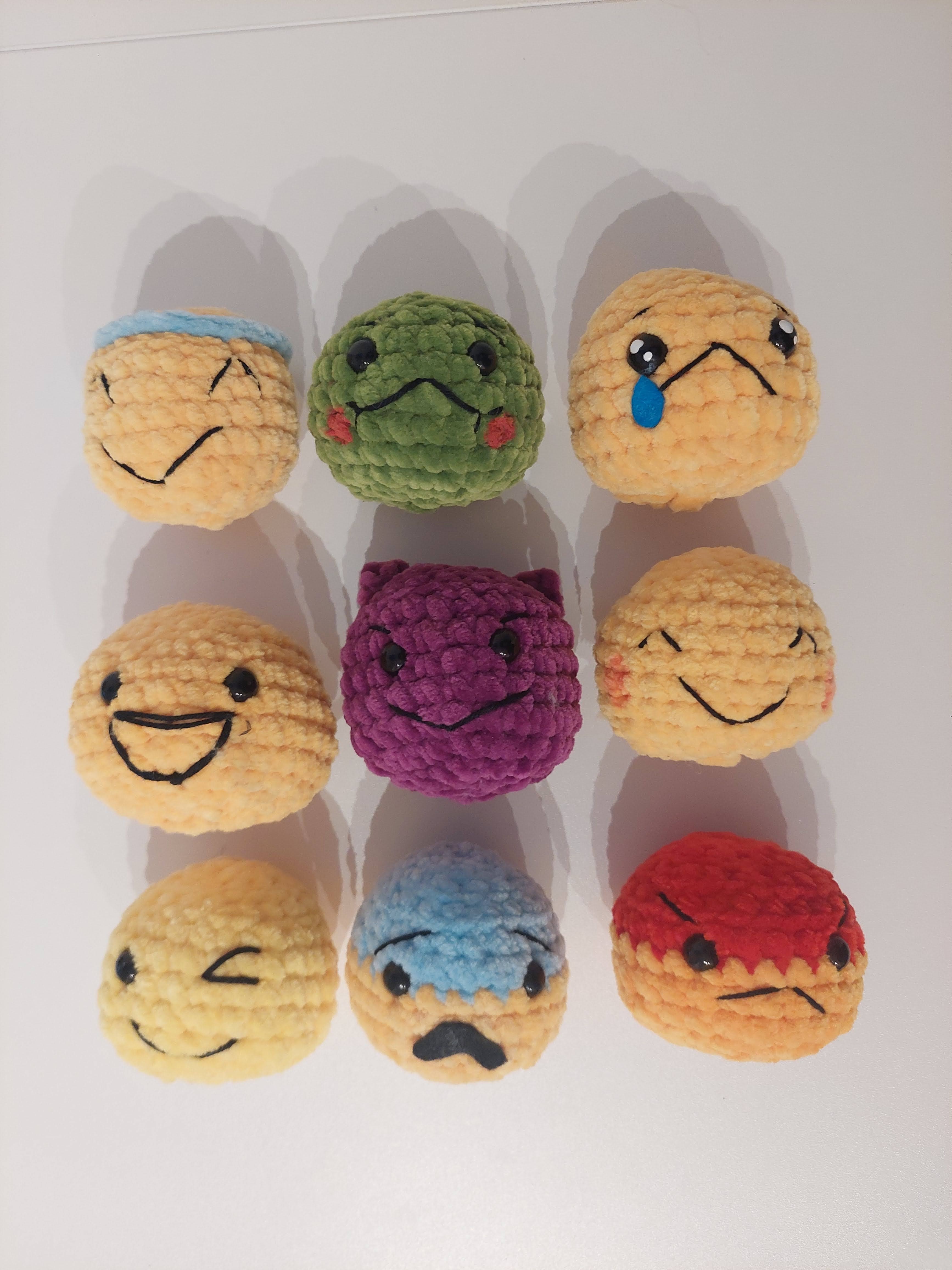 Balles smileys en crochet