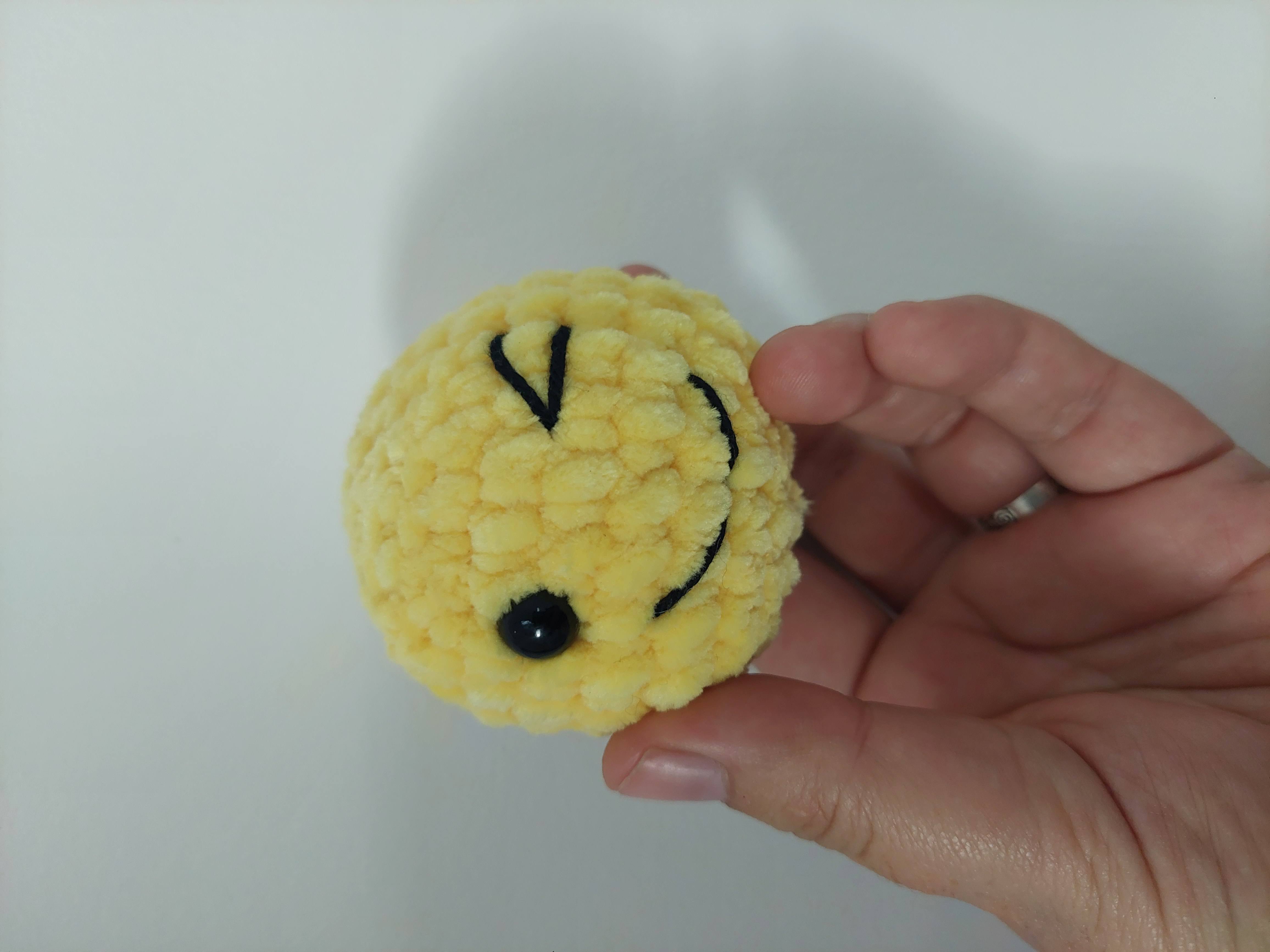 Balles smileys en crochet