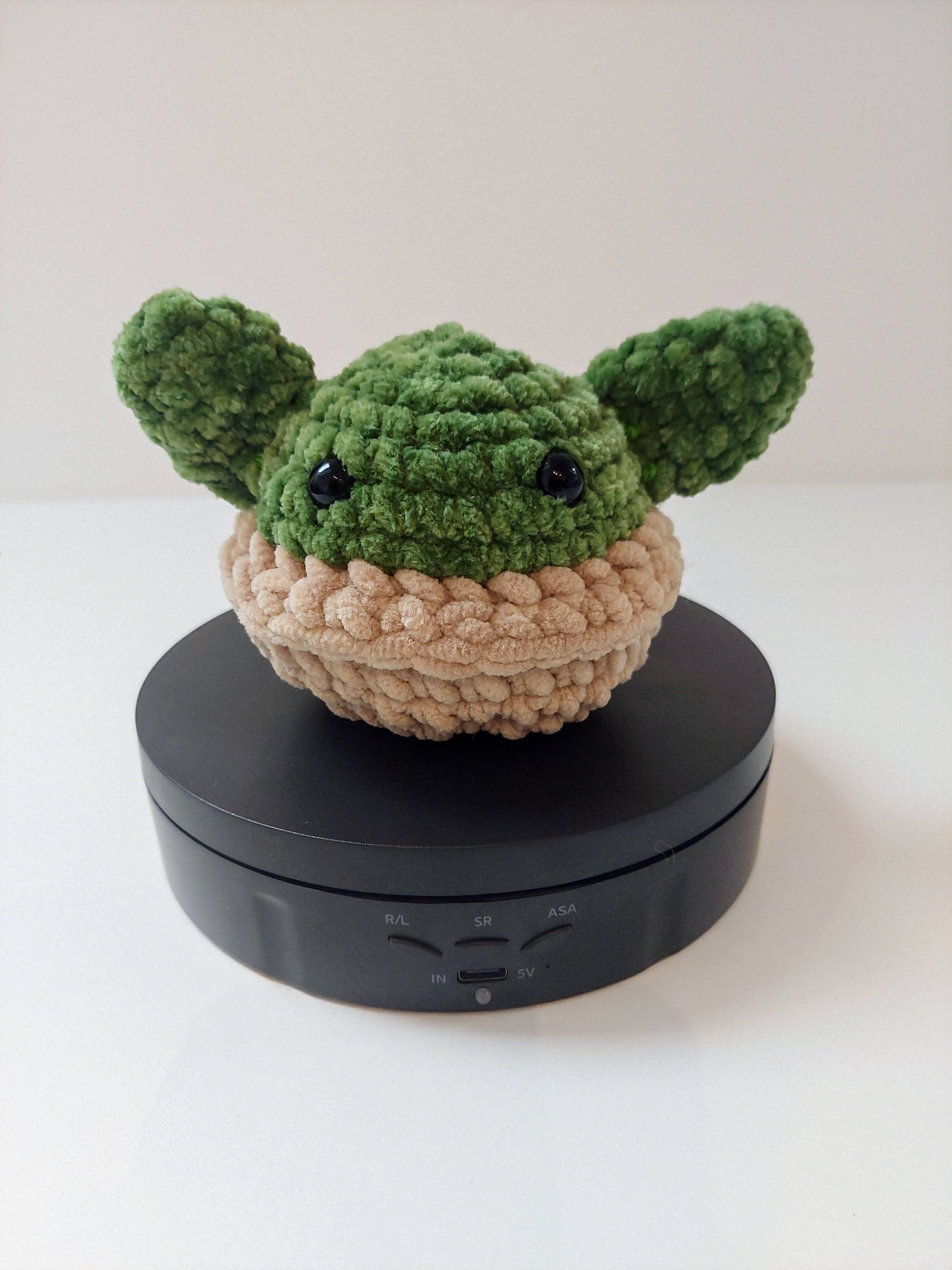 Bébé Yoda en Crochet