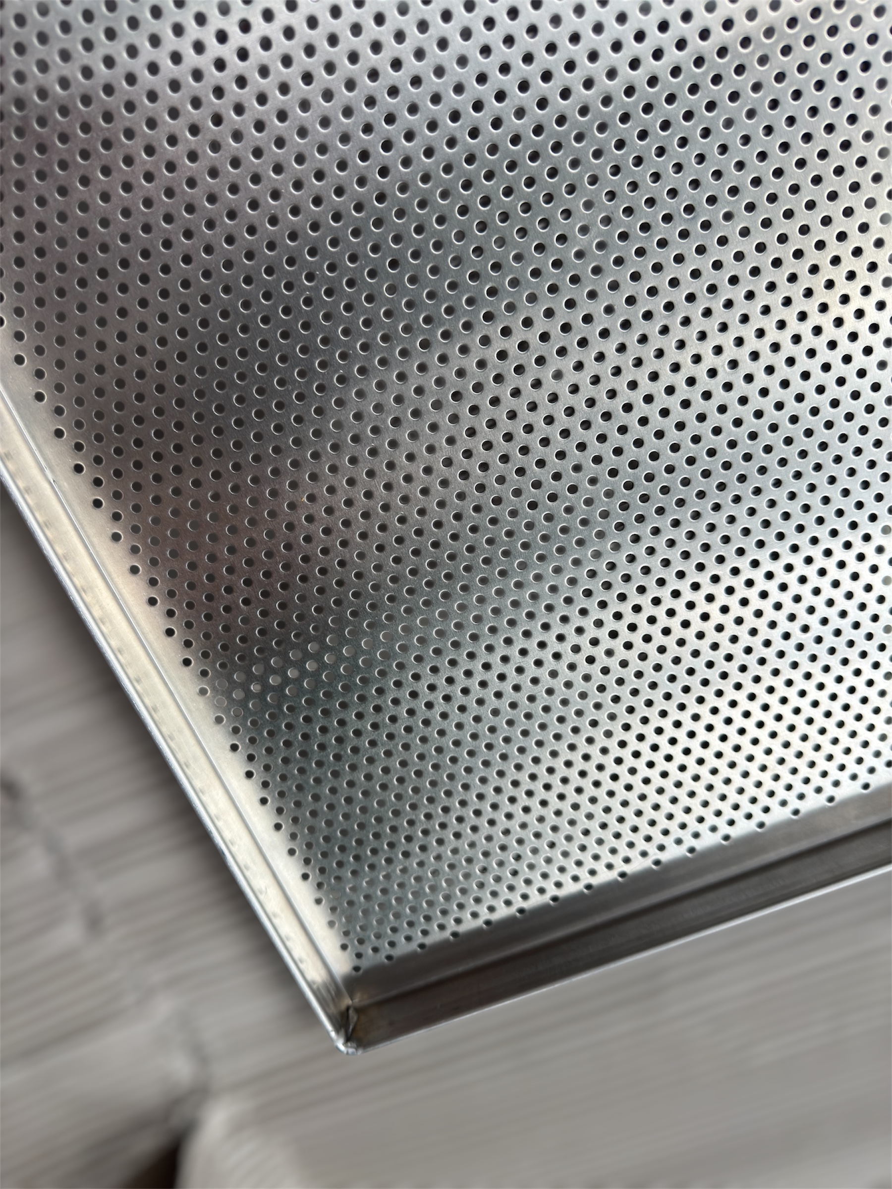 Tavi perforate din aluminium 60x80 cm  pentru patiserie-brutarie
